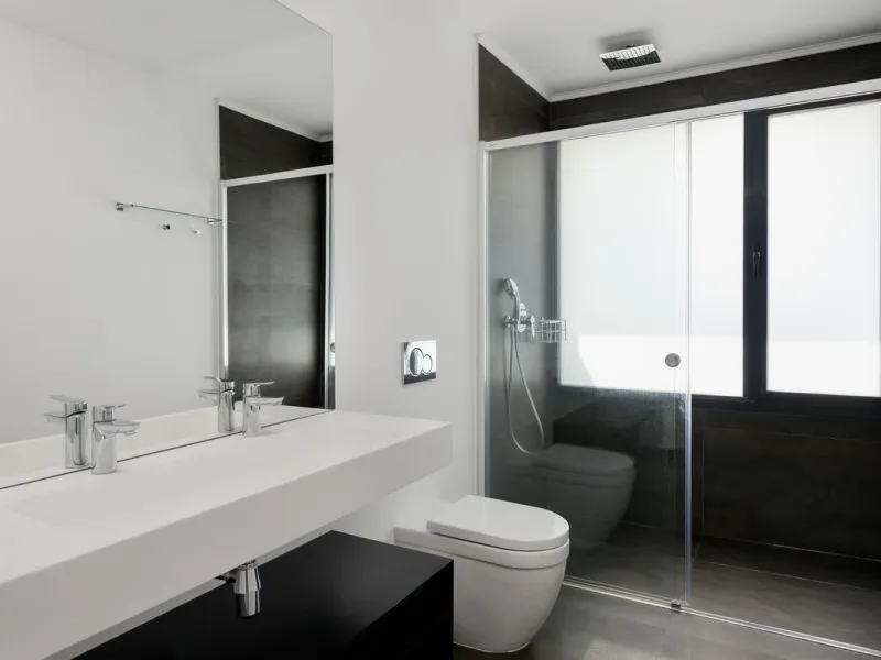 House - Townhouse в продаже в Marbella, Málaga. В доме 3 спален и 3 ванных комнат. Площадь дома 250 м². Площадь участка 20 м²