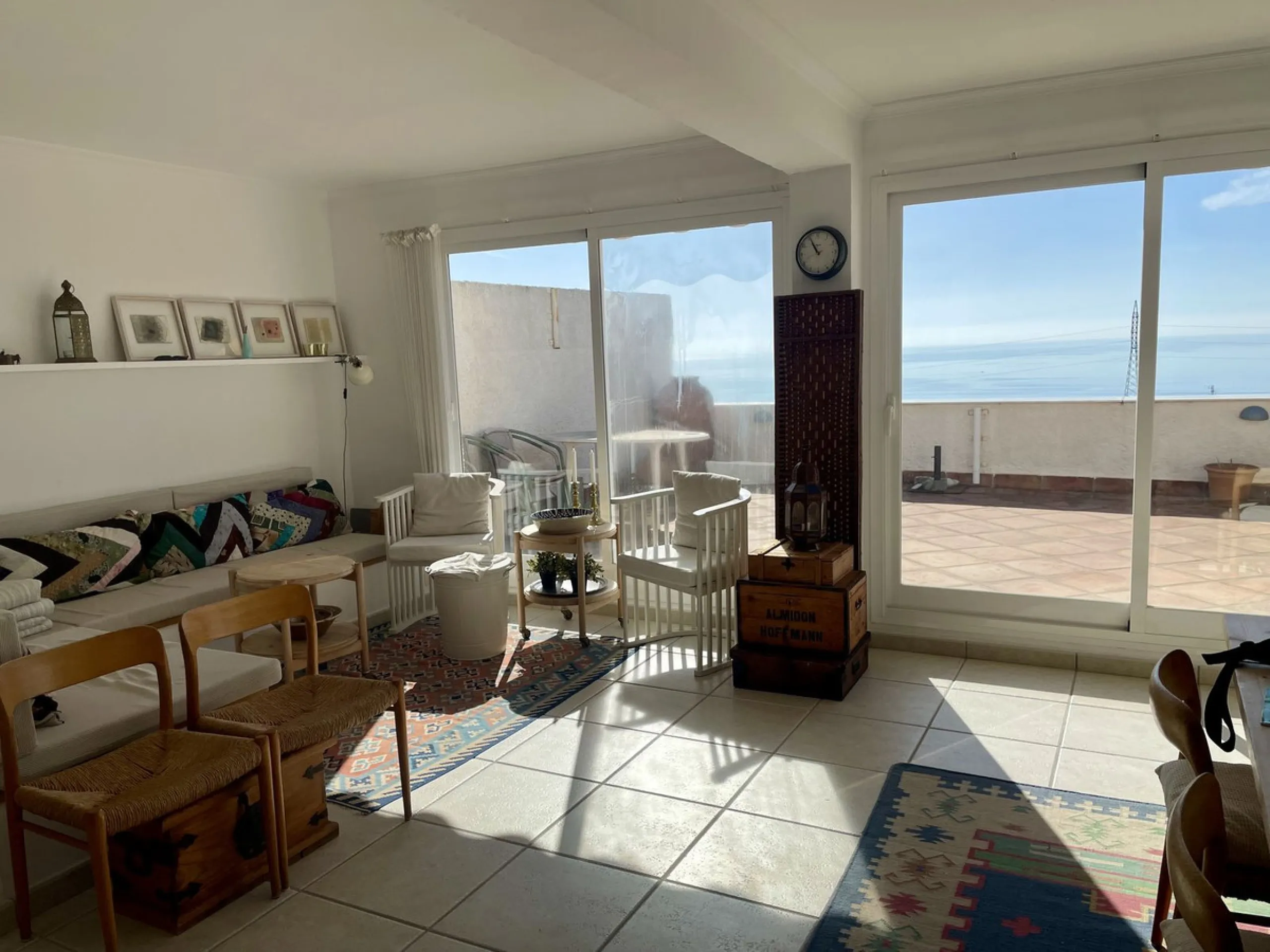 Apartment - Top Floor Apartment в продаже в Benalmadena, Málaga. В доме 1 спален и 2 ванных комнат. Площадь дома 66 м²