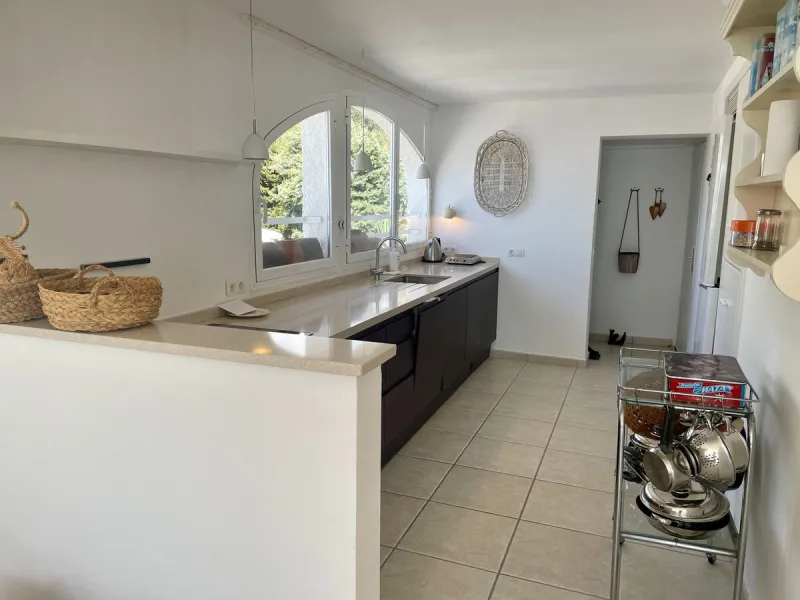 Apartment - Top Floor Apartment в продаже в Benalmadena, Málaga. В доме 1 спален и 2 ванных комнат. Площадь дома 66 м²