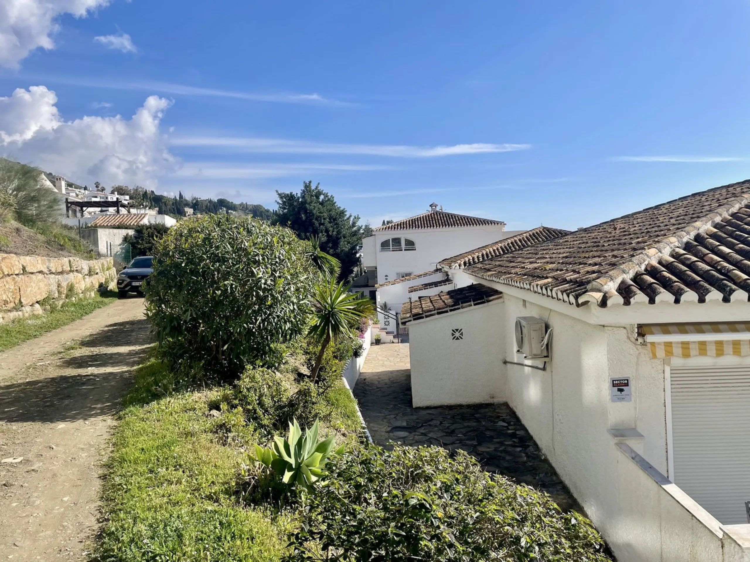 Apartment - Top Floor Apartment в продаже в Benalmadena, Málaga. В доме 1 спален и 2 ванных комнат. Площадь дома 66 м²