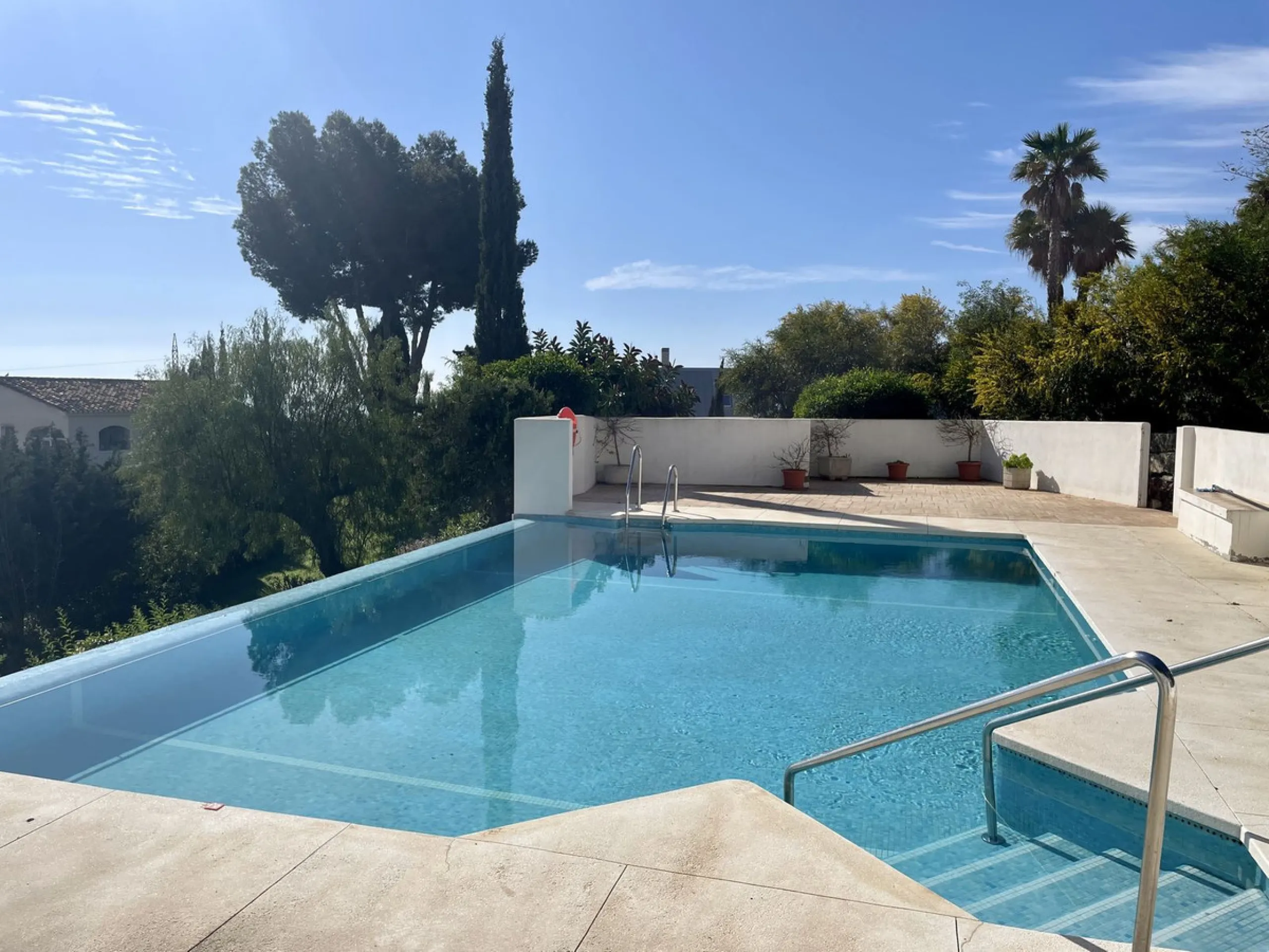 Apartment - Top Floor Apartment в продаже в Benalmadena, Málaga. В доме 1 спален и 2 ванных комнат. Площадь дома 66 м²