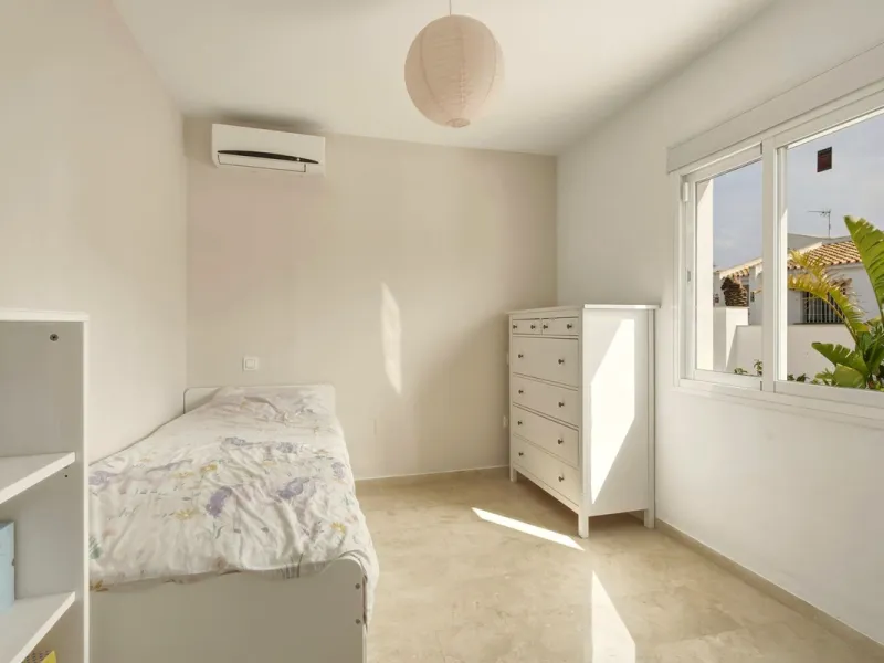 Exceptional Villa in Cerros del Águila - Perfect Location and Fully Renovated