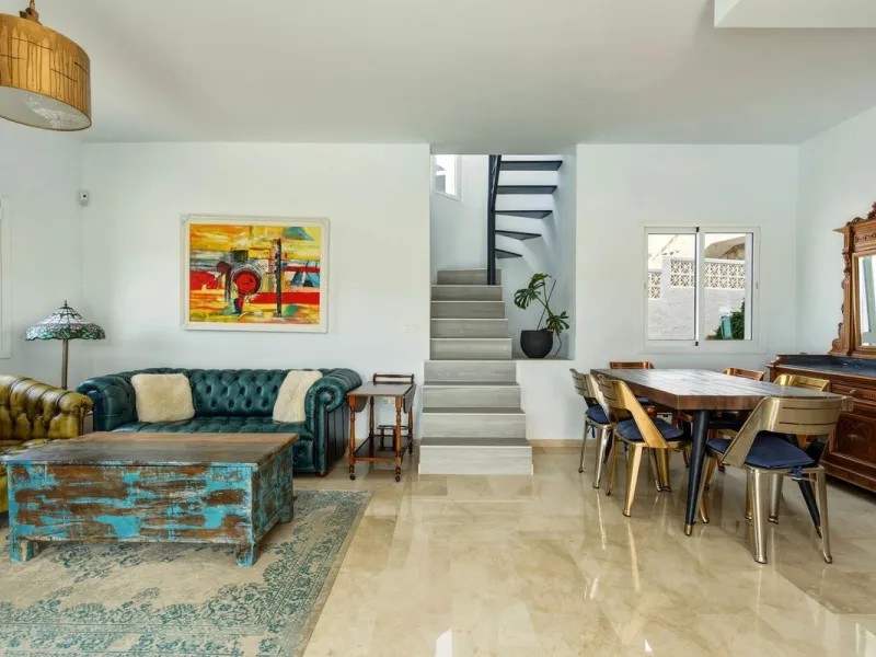 Exceptional Villa in Cerros del Águila - Perfect Location and Fully Renovated