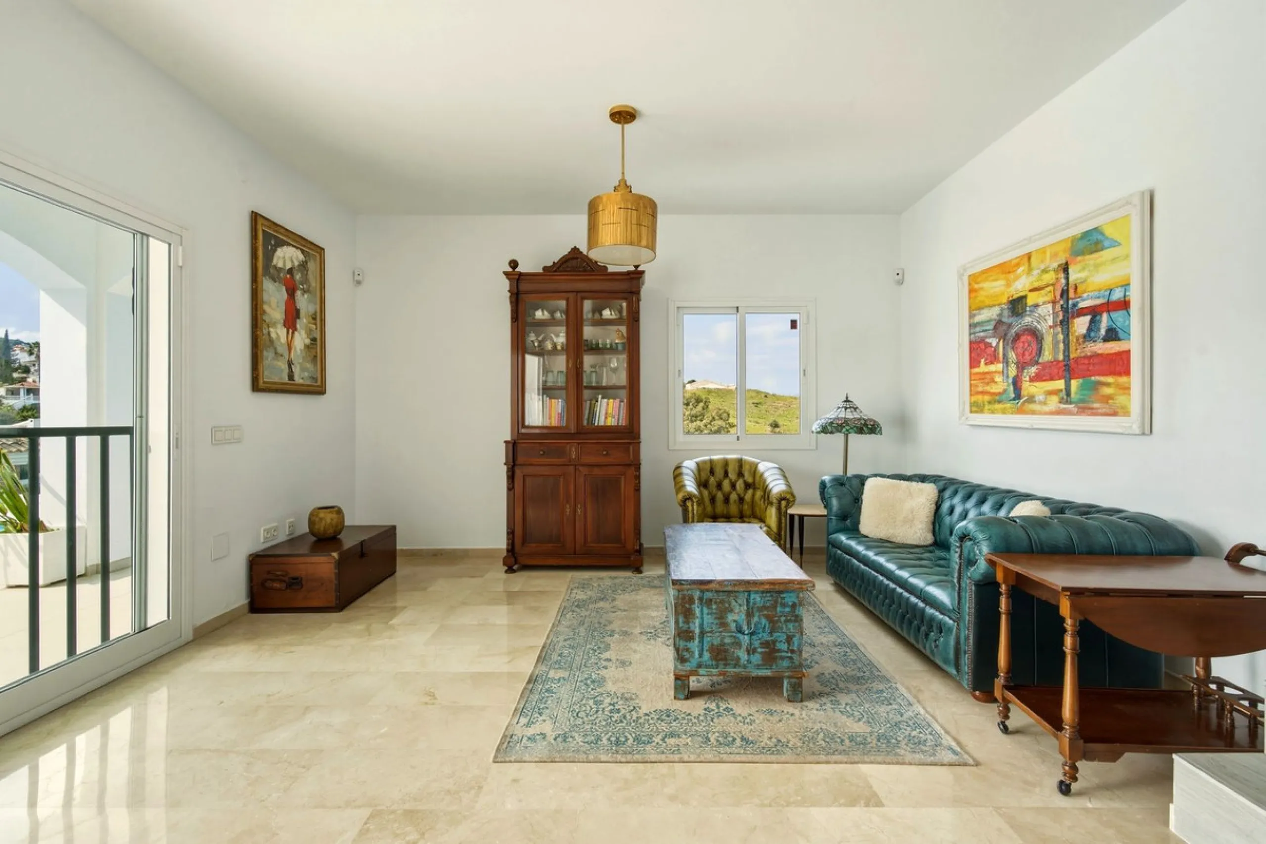 Exceptional Villa in Cerros del Águila - Perfect Location and Fully Renovated