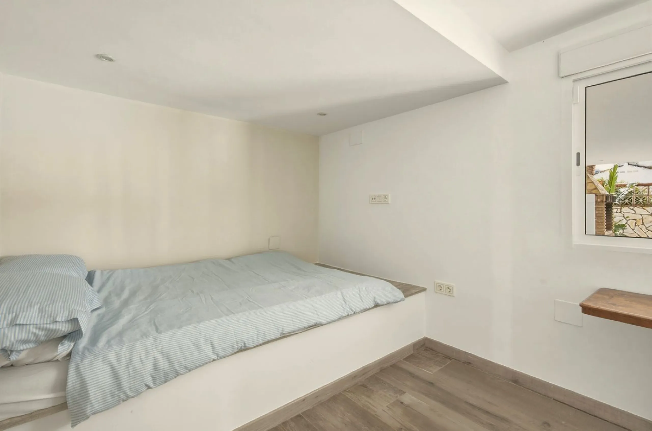 Exceptional Villa in Cerros del Águila - Perfect Location and Fully Renovated