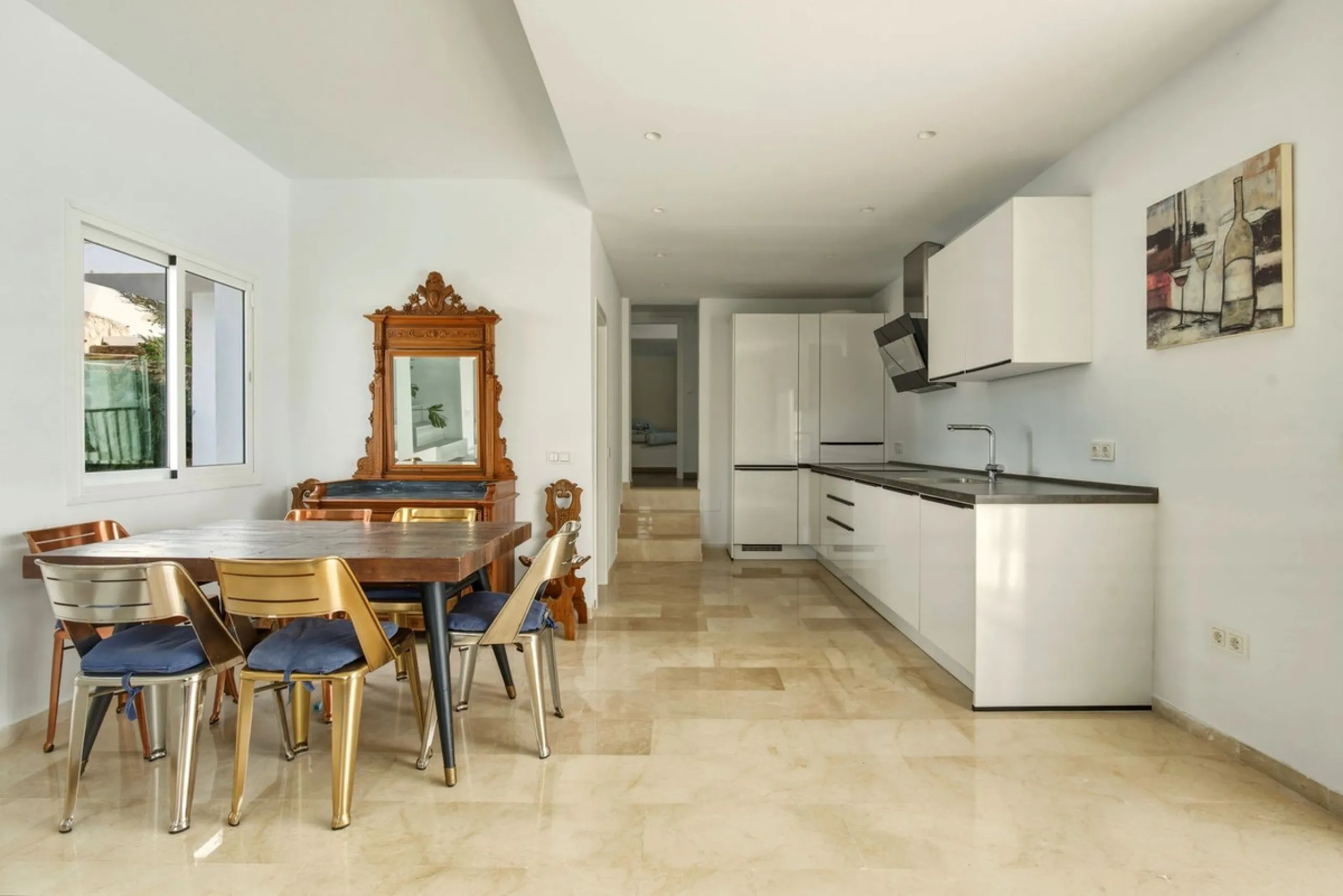 Exceptional Villa in Cerros del Águila - Perfect Location and Fully Renovated