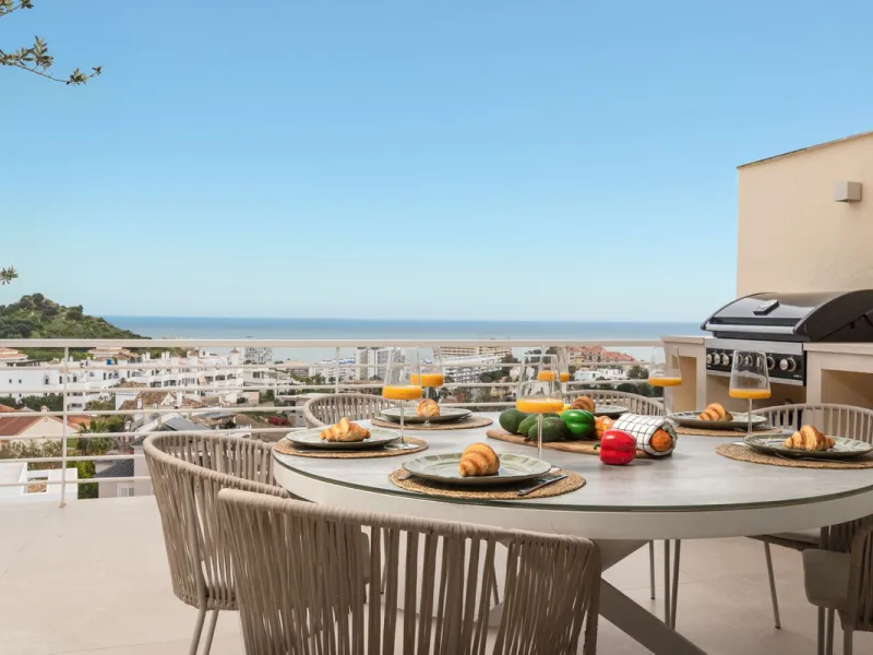 Exclusive 4-Bedroom Luxury Penthouse in Golf Resort Torrequebrada. Totally renovated with elegant and modern design, panoramic sea views.