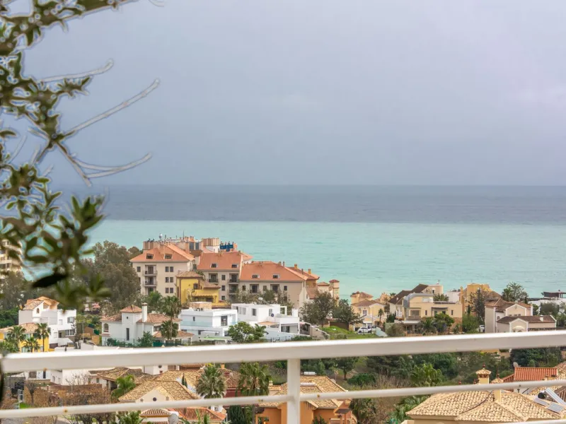 Exclusive 4-Bedroom Luxury Penthouse in Golf Resort Torrequebrada. Totally renovated with elegant and modern design, panoramic sea views.