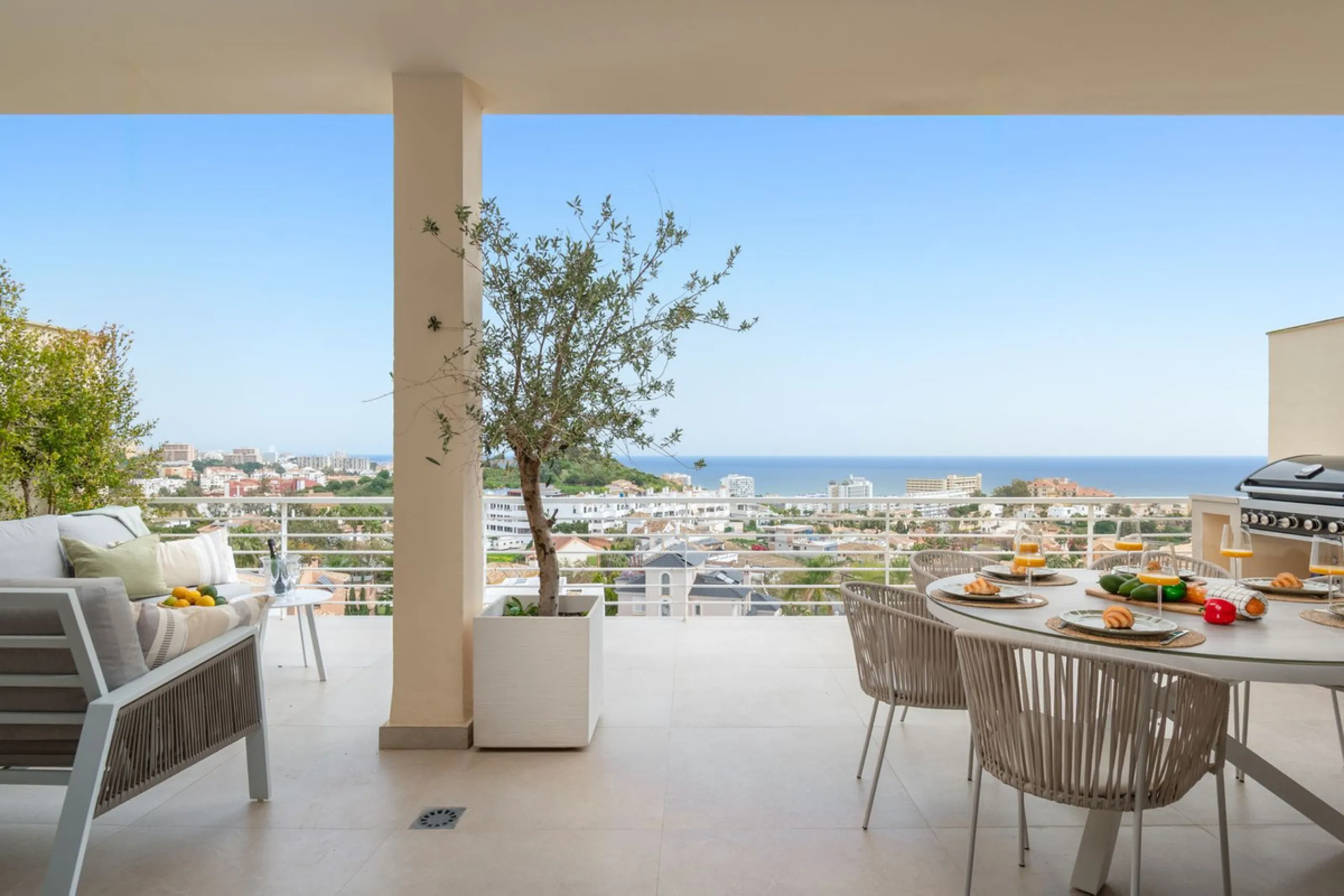 Exclusive 4-Bedroom Luxury Penthouse in Golf Resort Torrequebrada. Totally renovated with elegant and modern design, panoramic sea views.