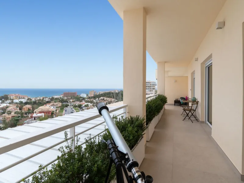 Exclusive 4-Bedroom Luxury Penthouse in Golf Resort Torrequebrada. Totally renovated with elegant and modern design, panoramic sea views.