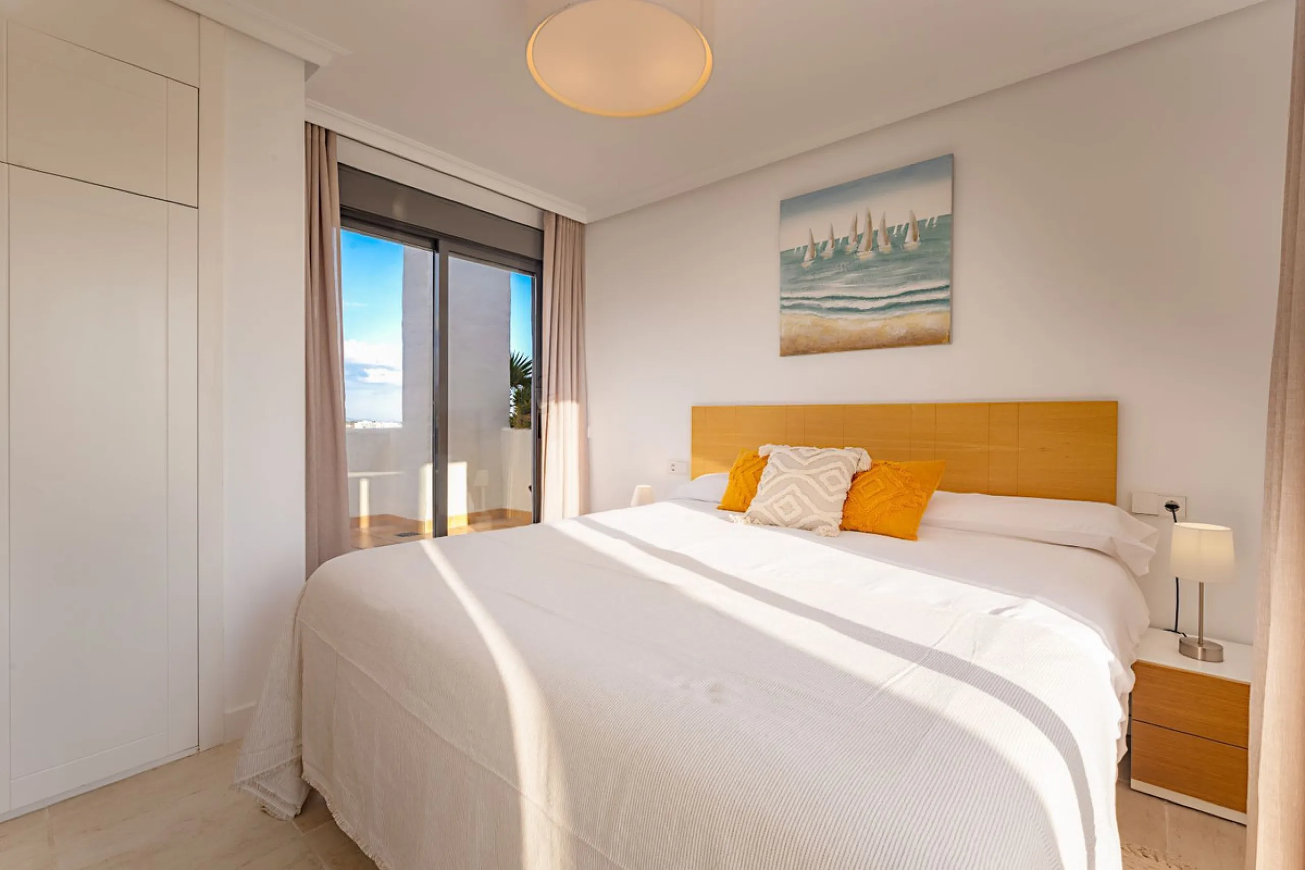 Luxury Duplex Penthouse with Panoramic Sea Views – Estepona with valid RTA (touristic rental licence).