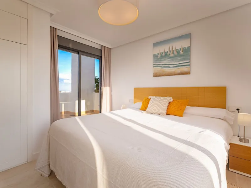 Luxury Duplex Penthouse with Panoramic Sea Views – Estepona with valid RTA (touristic rental licence).