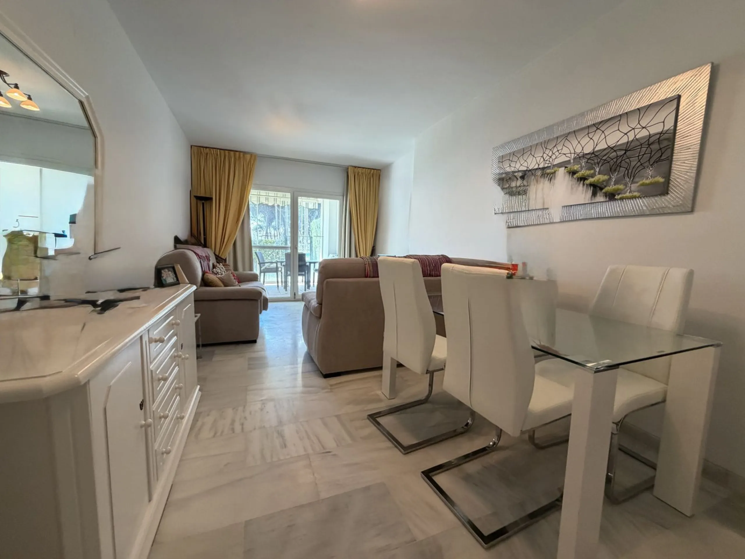 Apartment - Ground Floor Apartment в продаже в Mijas, Málaga. В доме 2 спален и 2 ванных комнат. Площадь дома 119 м²