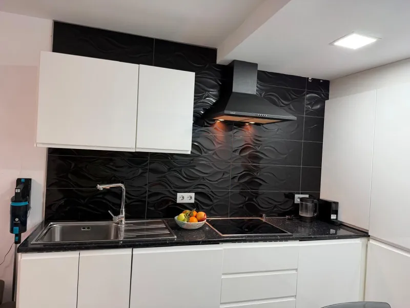 Apartment - Middle Floor Apartment в продаже в Benalmadena, Málaga. В доме 2 спален и 2 ванных комнат. Площадь дома 75 м²