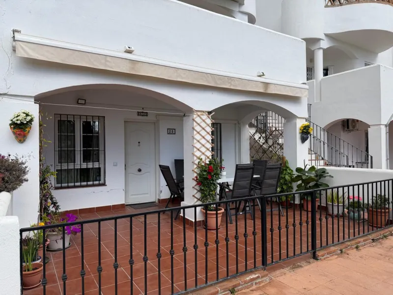 Apartment - Middle Floor Apartment в продаже в Benalmadena, Málaga. В доме 2 спален и 2 ванных комнат. Площадь дома 75 м²