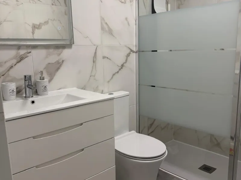 Apartment - Middle Floor Apartment в продаже в Benalmadena, Málaga. В доме 2 спален и 2 ванных комнат. Площадь дома 75 м²