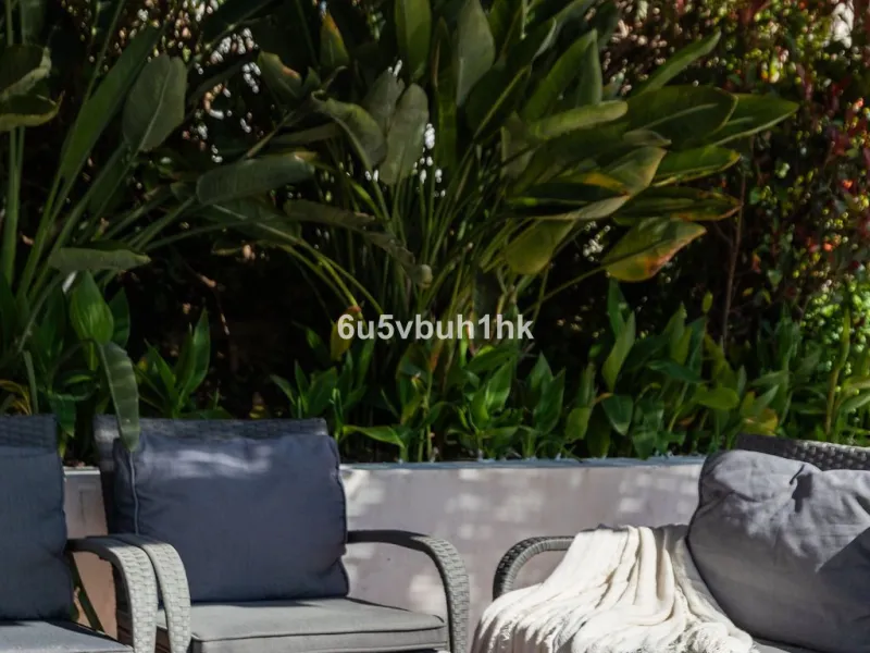 House - Detached Villa в продаже в Fuengirola, Málaga. В доме 4 спален и 6 ванных комнат. Площадь дома 300 м². Площадь участка 1000 м²