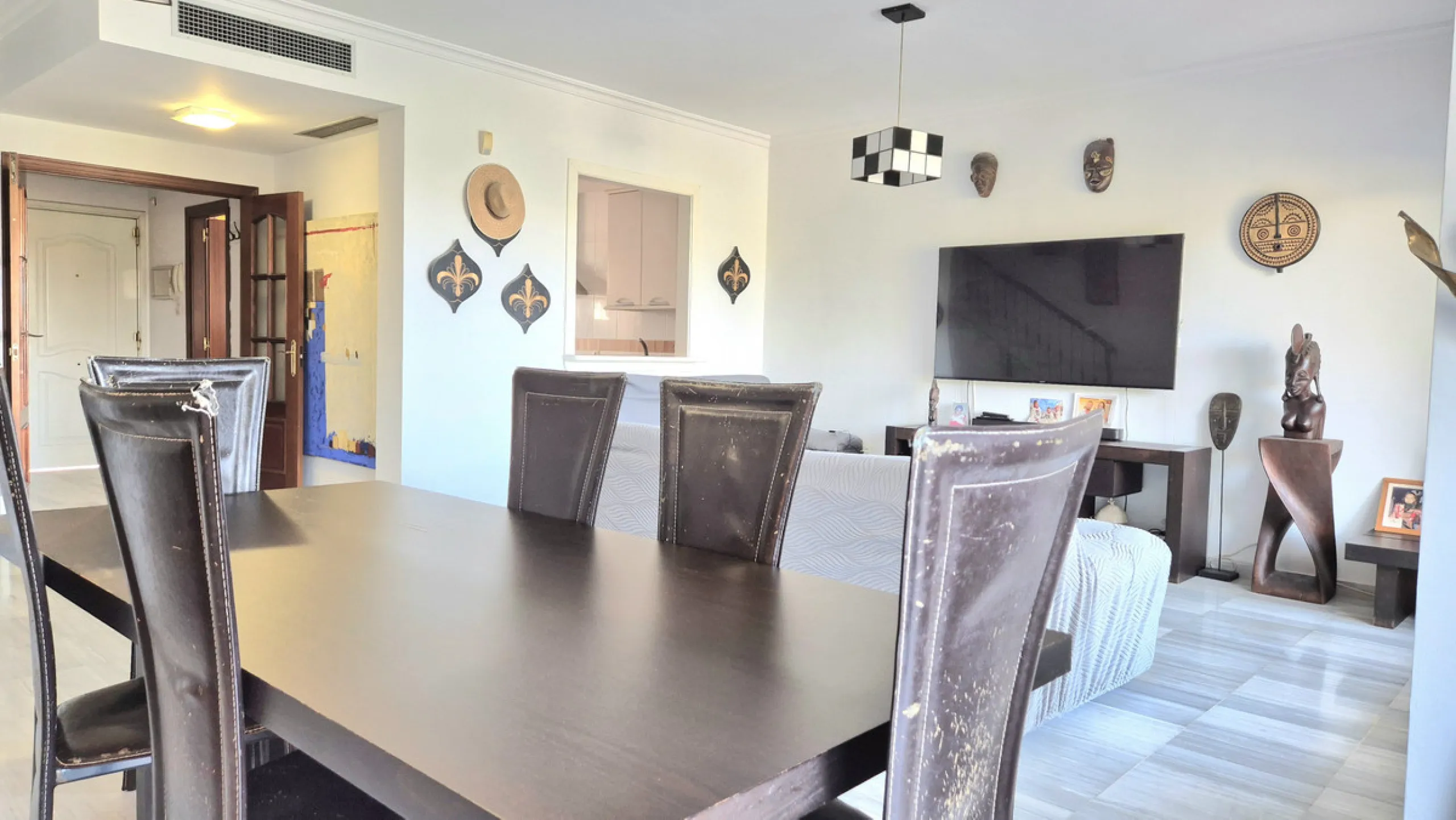House - Townhouse в продаже в Alhaurín el Grande, Málaga. В доме 3 спален и 3 ванных комнат. Площадь дома 242 м²