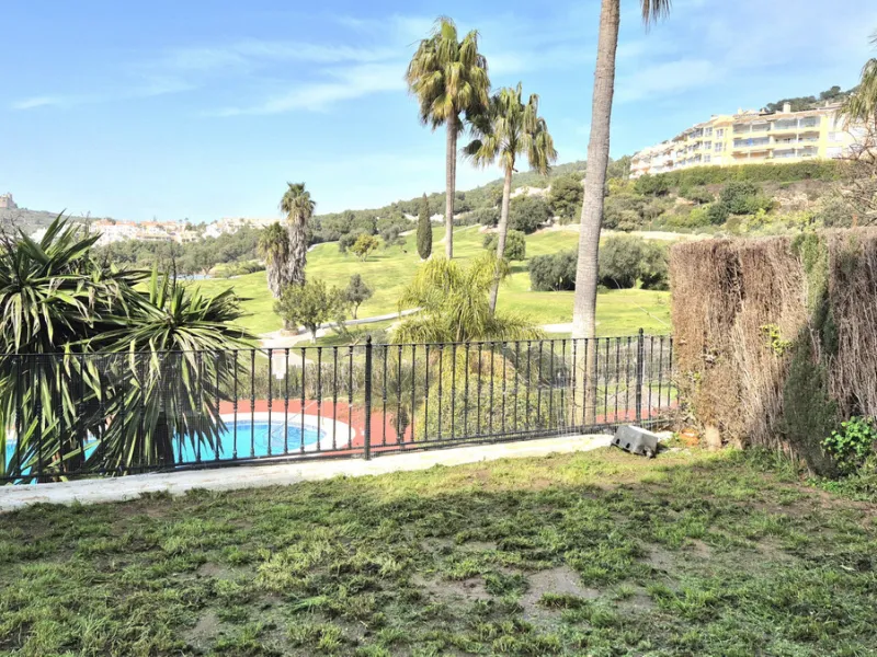 House - Townhouse в продаже в Alhaurín el Grande, Málaga. В доме 3 спален и 3 ванных комнат. Площадь дома 242 м²