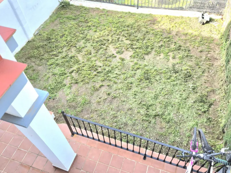 House - Townhouse в продаже в Alhaurín el Grande, Málaga. В доме 3 спален и 3 ванных комнат. Площадь дома 242 м²