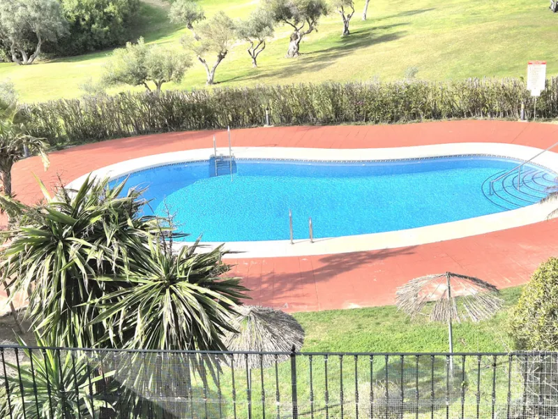 House - Townhouse в продаже в Alhaurín el Grande, Málaga. В доме 3 спален и 3 ванных комнат. Площадь дома 242 м²