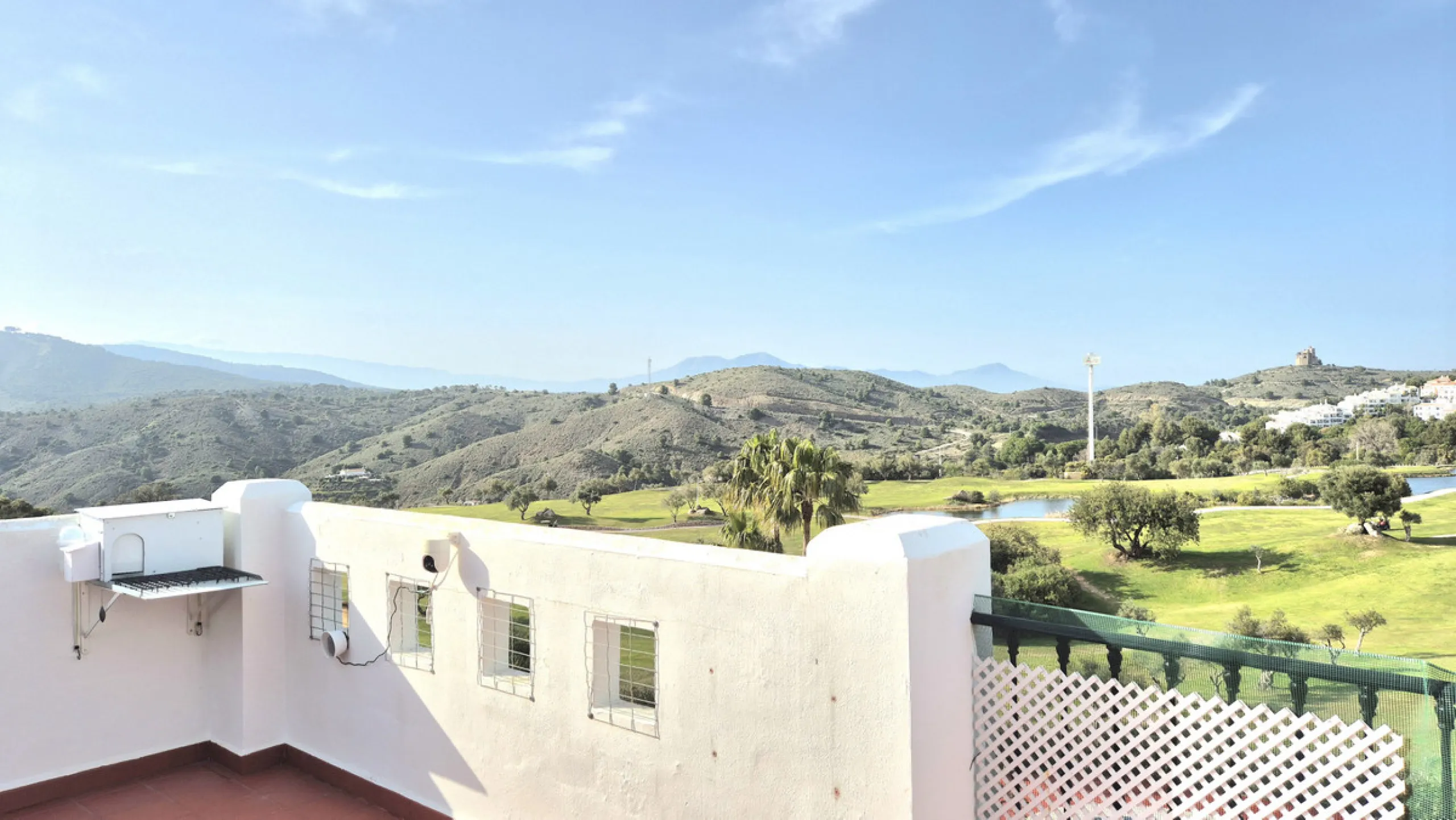 House - Townhouse в продаже в Alhaurín el Grande, Málaga. В доме 3 спален и 3 ванных комнат. Площадь дома 242 м²