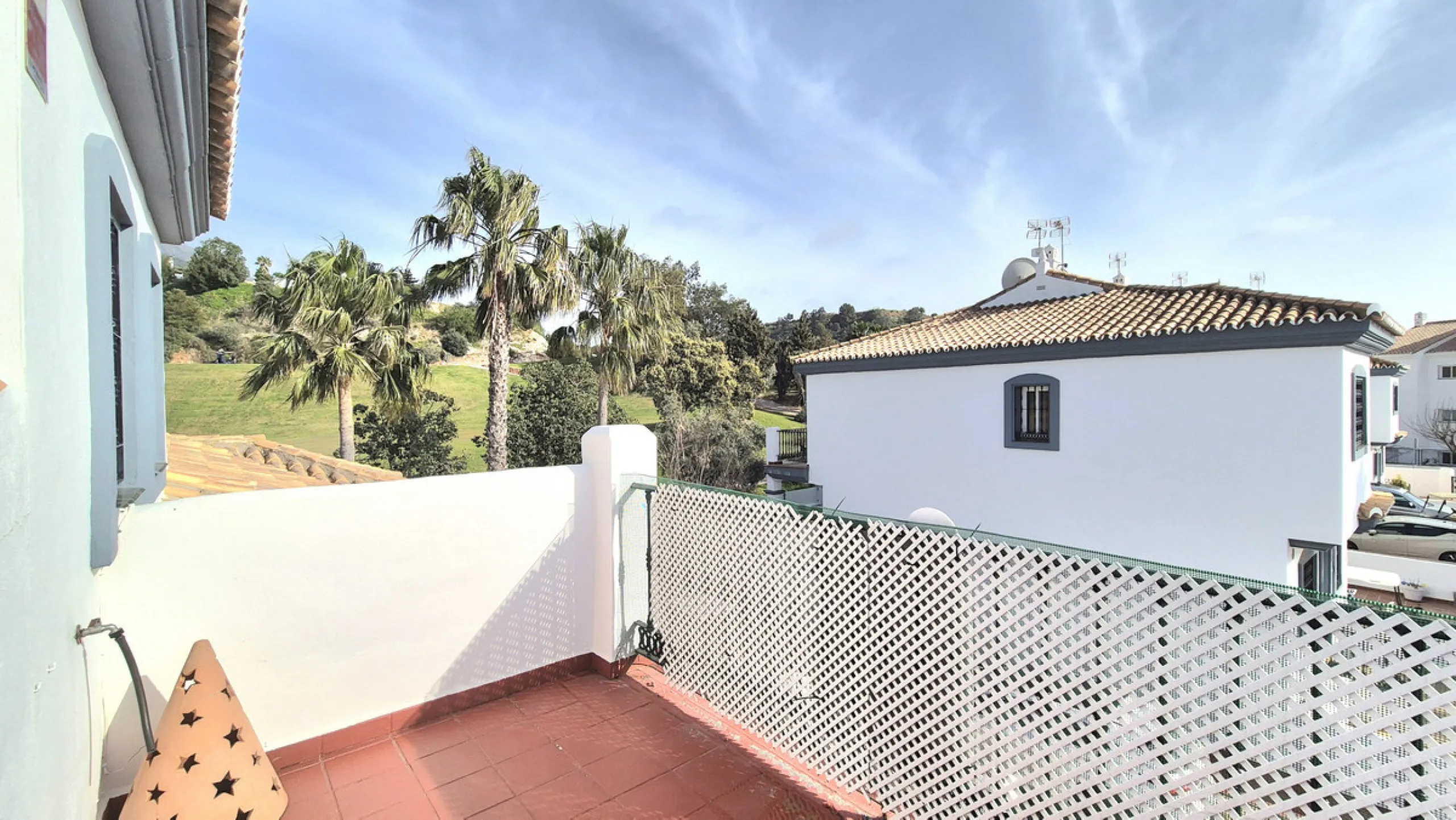 House - Townhouse в продаже в Alhaurín el Grande, Málaga. В доме 3 спален и 3 ванных комнат. Площадь дома 242 м²