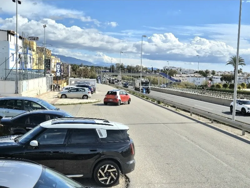 Plot - Land в продаже в Estepona, Málaga. Площадь участка 594 м²