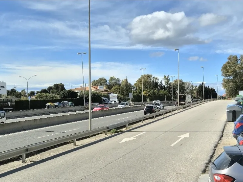 Plot - Land в продаже в Estepona, Málaga. Площадь участка 594 м²