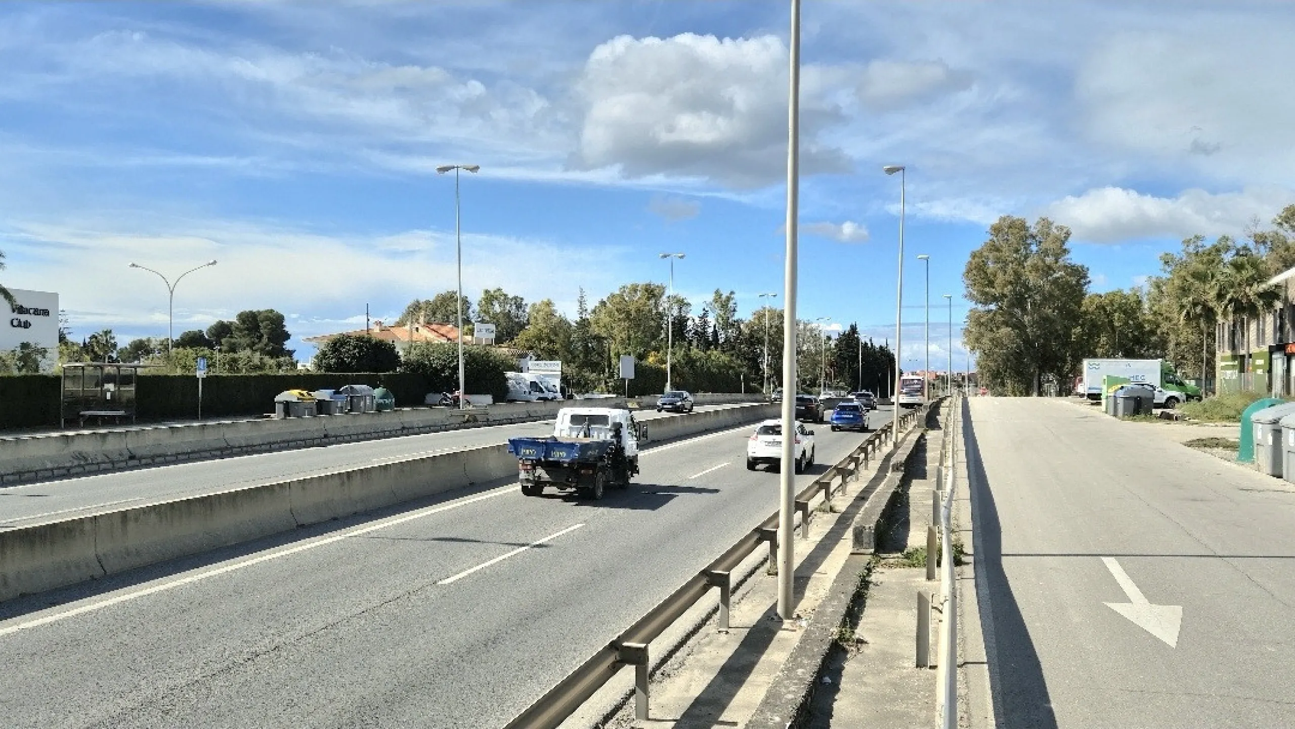 Plot - Land в продаже в Estepona, Málaga. Площадь участка 594 м²