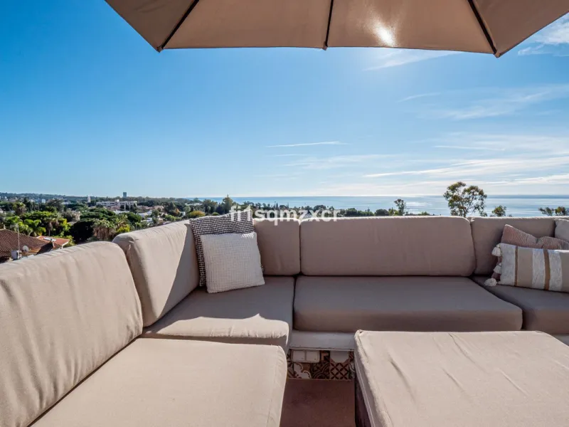 This unique corner penthouse with extraordinary views is located just a few minutes' walk from one of Marbella's most beautiful beaches, home to the best beach clubs, chiringuitos, and beach restaurants. The property has been completely redesigned and mod