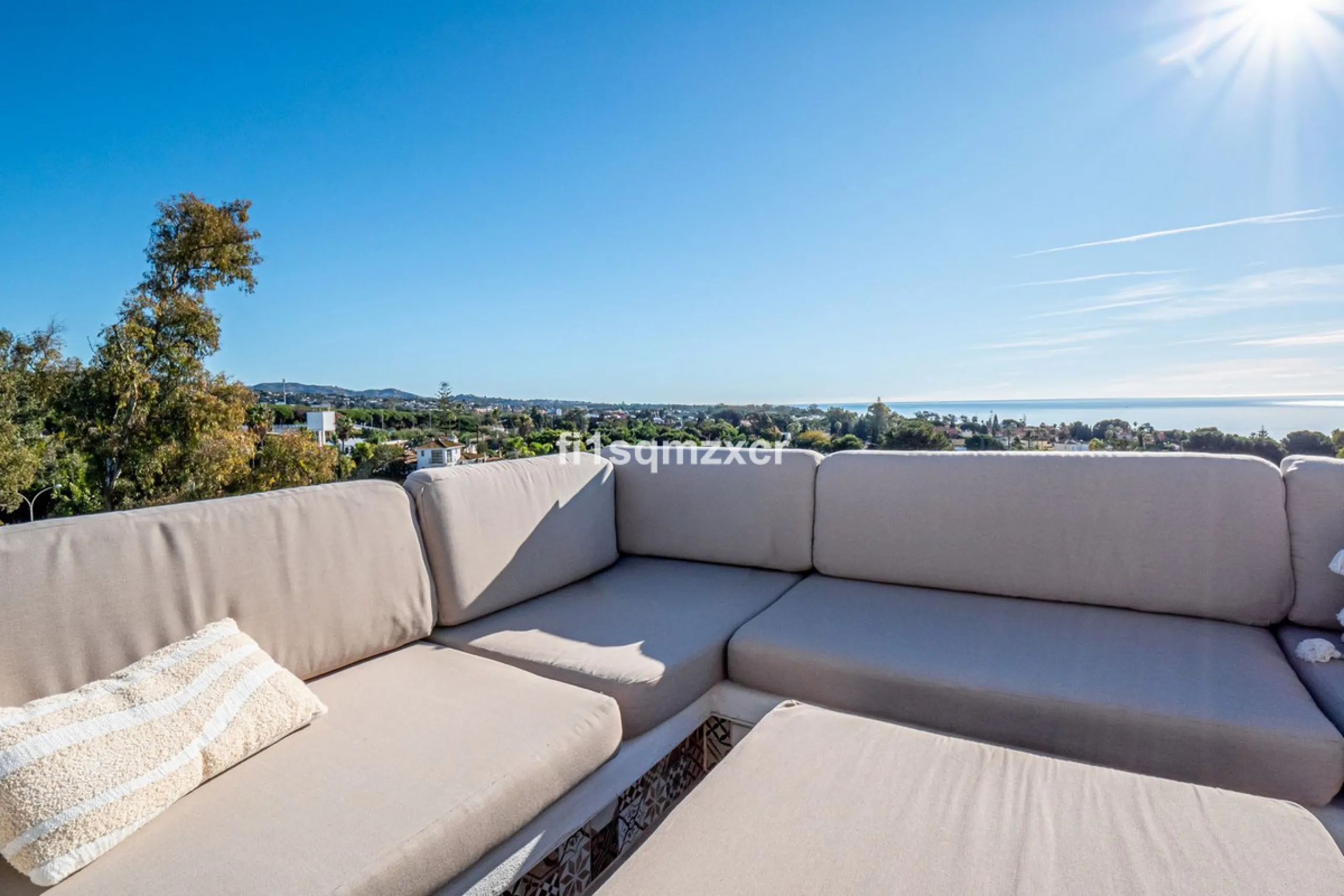 This unique corner penthouse with extraordinary views is located just a few minutes' walk from one of Marbella's most beautiful beaches, home to the best beach clubs, chiringuitos, and beach restaurants. The property has been completely redesigned and mod