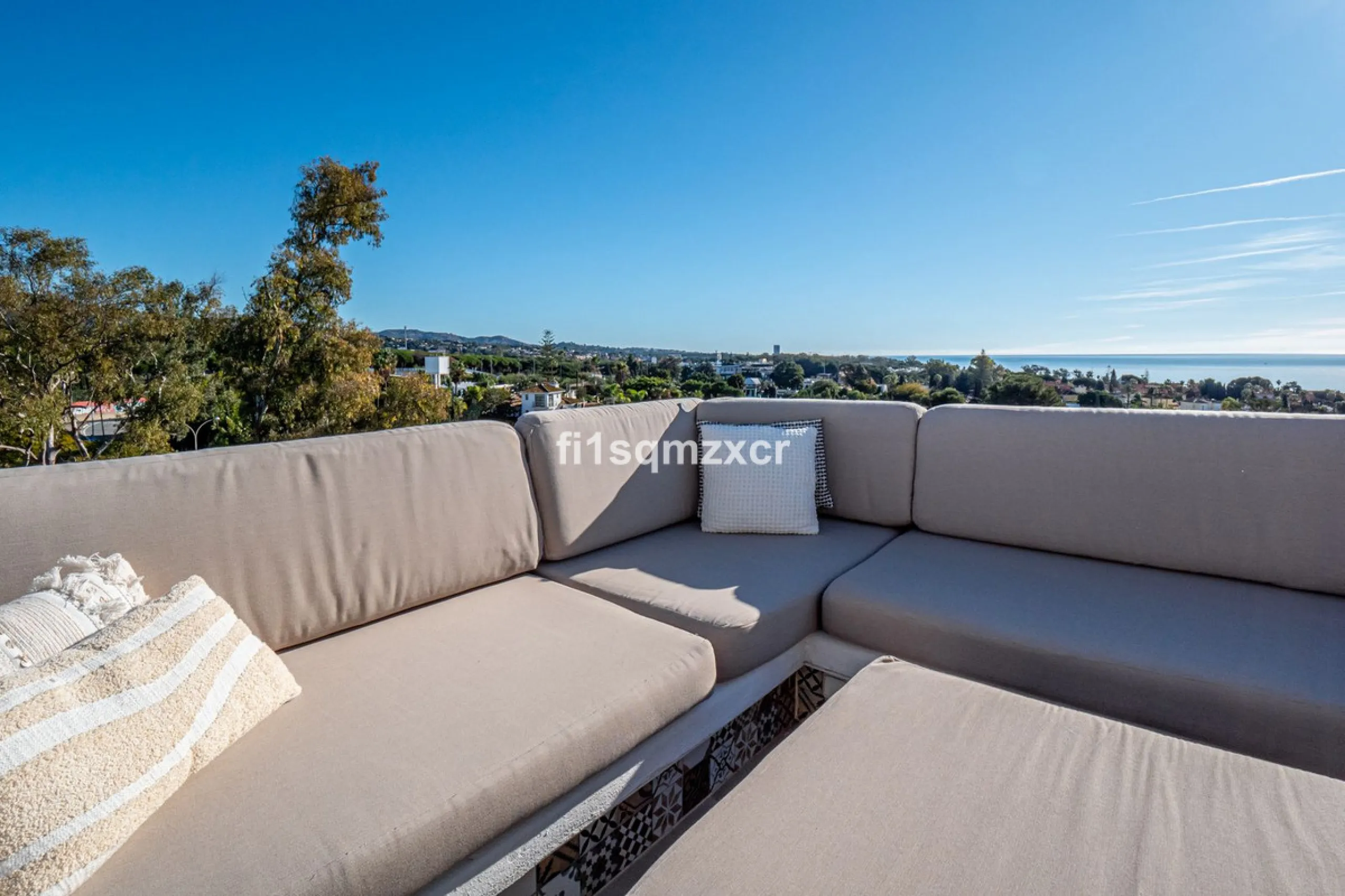 This unique corner penthouse with extraordinary views is located just a few minutes' walk from one of Marbella's most beautiful beaches, home to the best beach clubs, chiringuitos, and beach restaurants. The property has been completely redesigned and mod