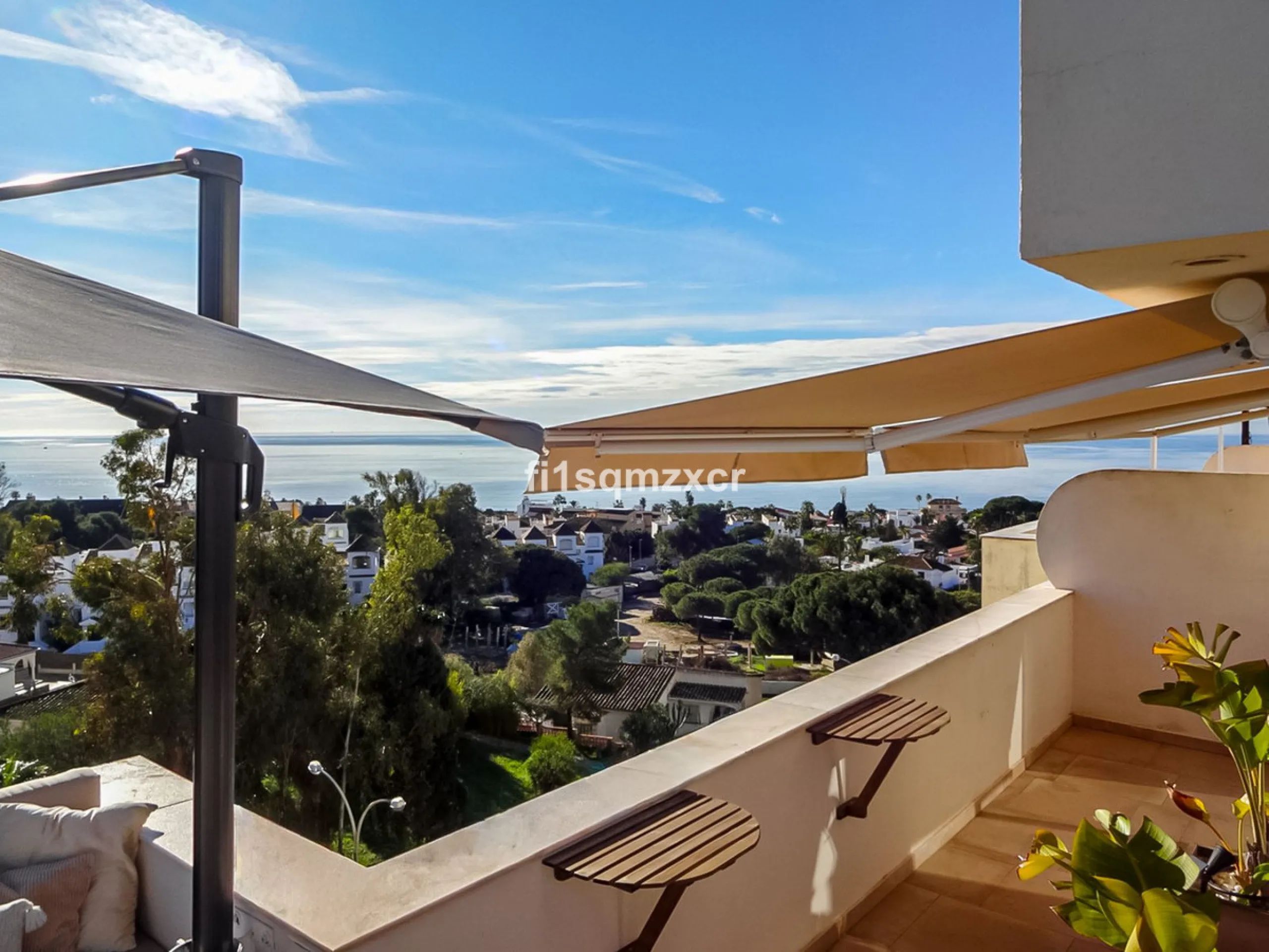 This unique corner penthouse with extraordinary views is located just a few minutes' walk from one of Marbella's most beautiful beaches, home to the best beach clubs, chiringuitos, and beach restaurants. The property has been completely redesigned and mod