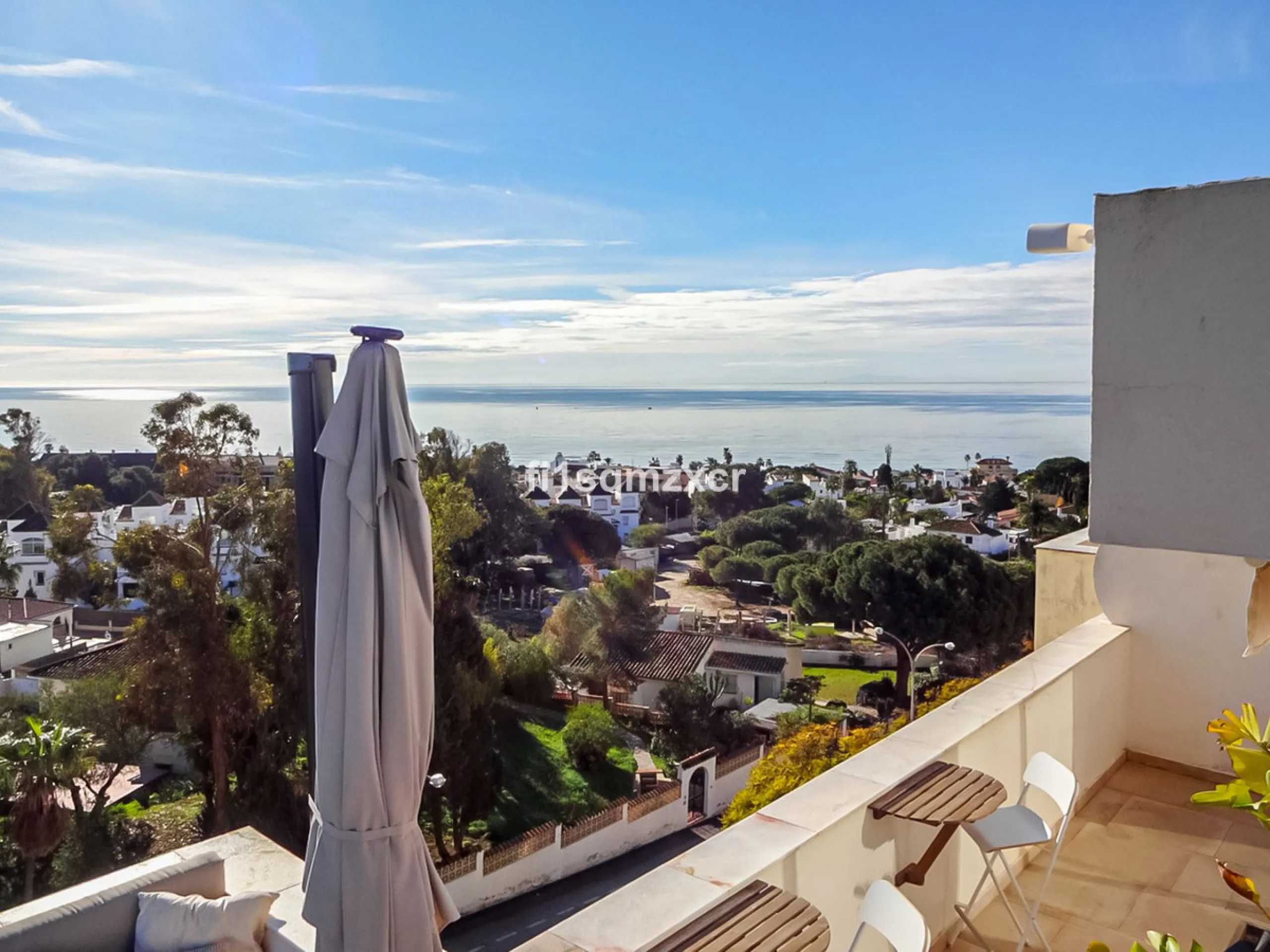 This unique corner penthouse with extraordinary views is located just a few minutes' walk from one of Marbella's most beautiful beaches, home to the best beach clubs, chiringuitos, and beach restaurants. The property has been completely redesigned and mod
