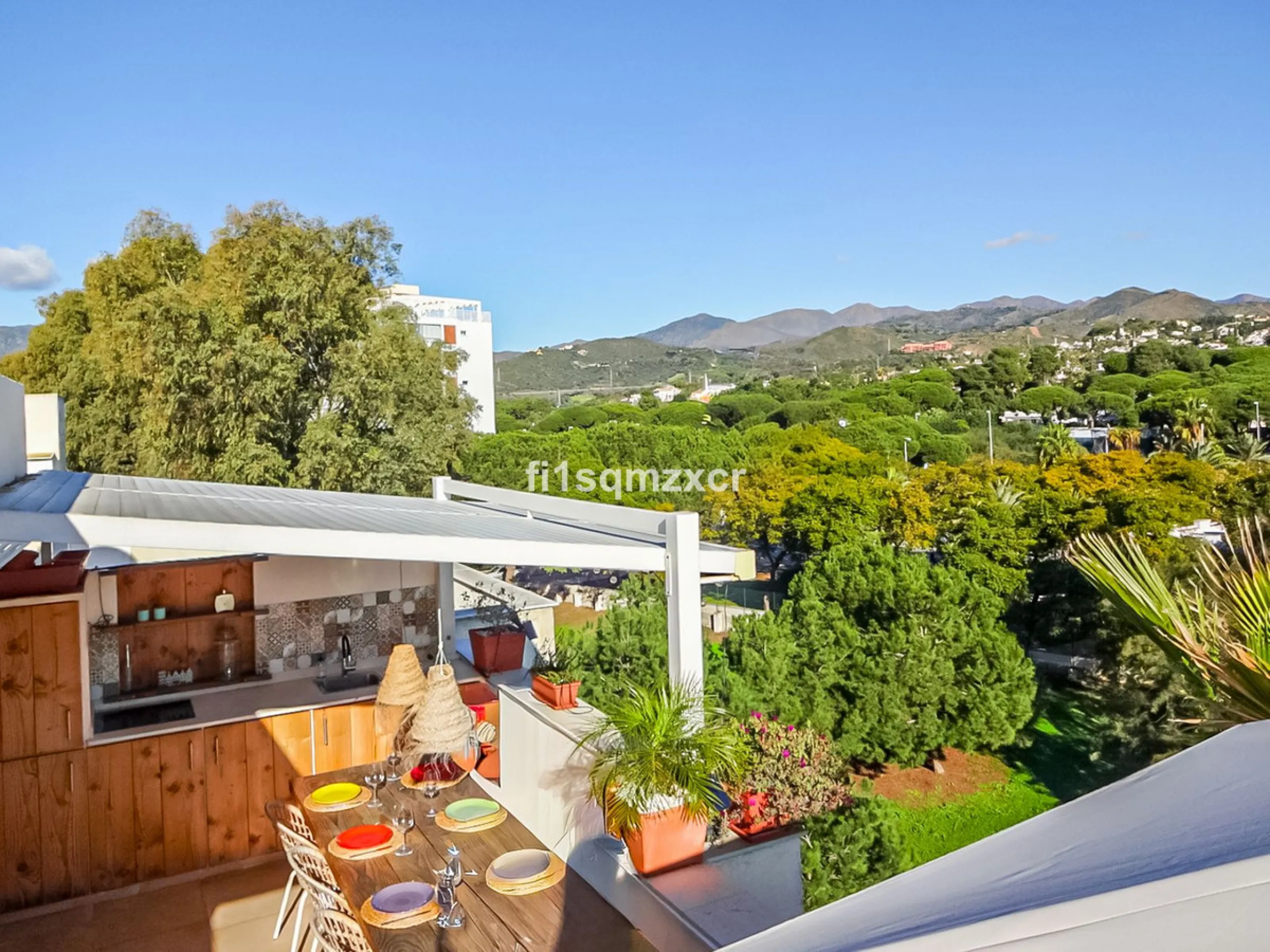 This unique corner penthouse with extraordinary views is located just a few minutes' walk from one of Marbella's most beautiful beaches, home to the best beach clubs, chiringuitos, and beach restaurants. The property has been completely redesigned and mod