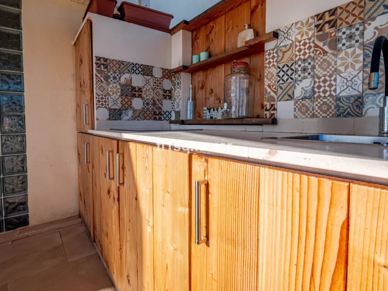 This unique corner penthouse with extraordinary views is located just a few minutes' walk from one of Marbella's most beautiful beaches, home to the best beach clubs, chiringuitos, and beach restaurants. The property has been completely redesigned and mod