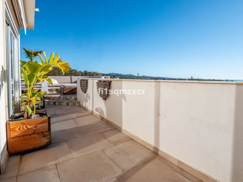 This unique corner penthouse with extraordinary views is located just a few minutes' walk from one of Marbella's most beautiful beaches, home to the best beach clubs, chiringuitos, and beach restaurants. The property has been completely redesigned and mod