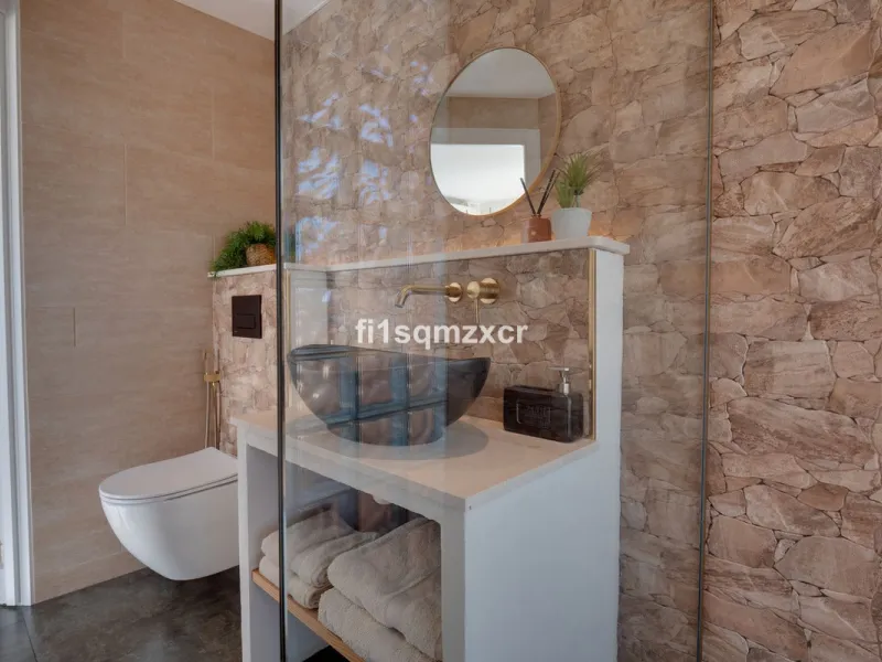 This unique corner penthouse with extraordinary views is located just a few minutes' walk from one of Marbella's most beautiful beaches, home to the best beach clubs, chiringuitos, and beach restaurants. The property has been completely redesigned and mod