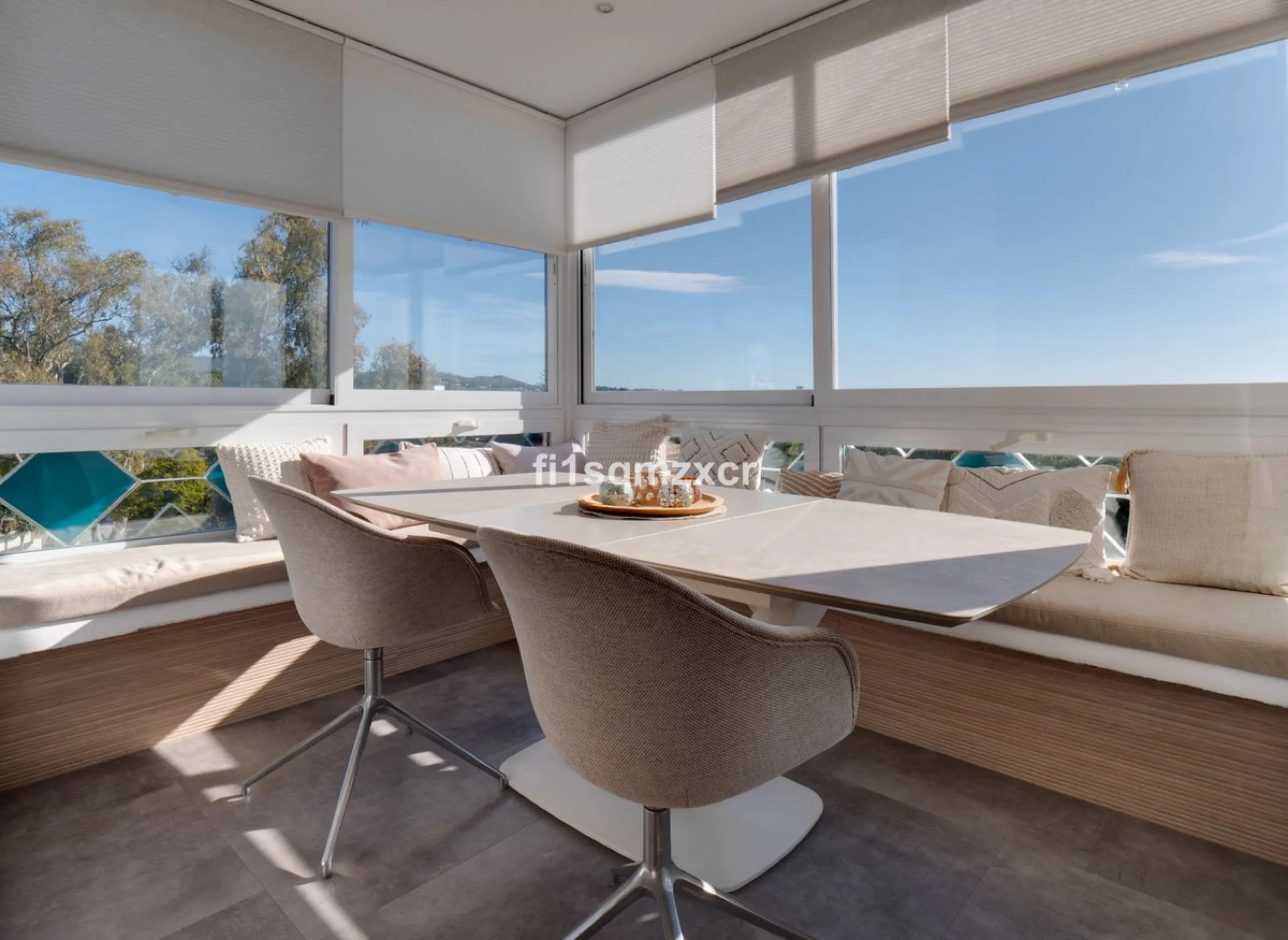 This unique corner penthouse with extraordinary views is located just a few minutes' walk from one of Marbella's most beautiful beaches, home to the best beach clubs, chiringuitos, and beach restaurants. The property has been completely redesigned and mod