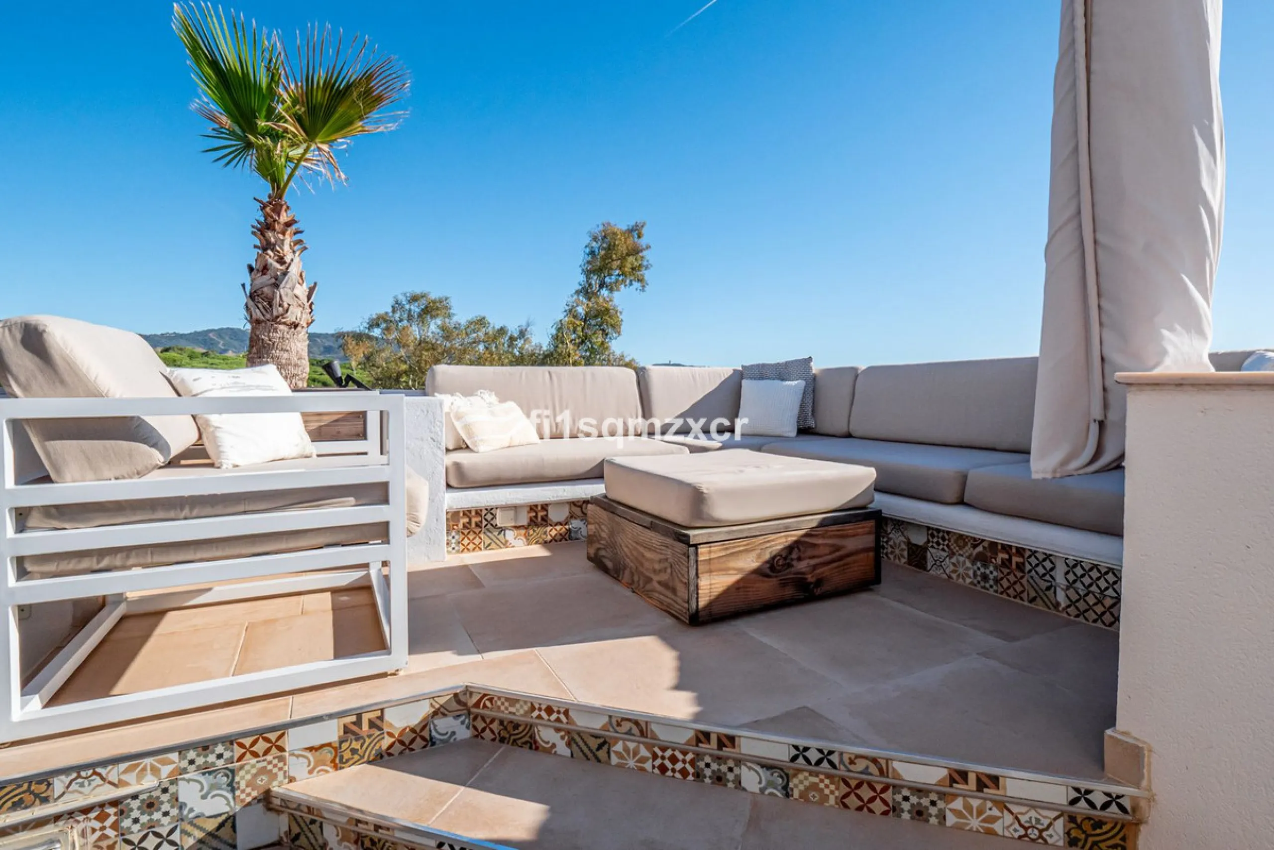 This unique corner penthouse with extraordinary views is located just a few minutes' walk from one of Marbella's most beautiful beaches, home to the best beach clubs, chiringuitos, and beach restaurants. The property has been completely redesigned and mod