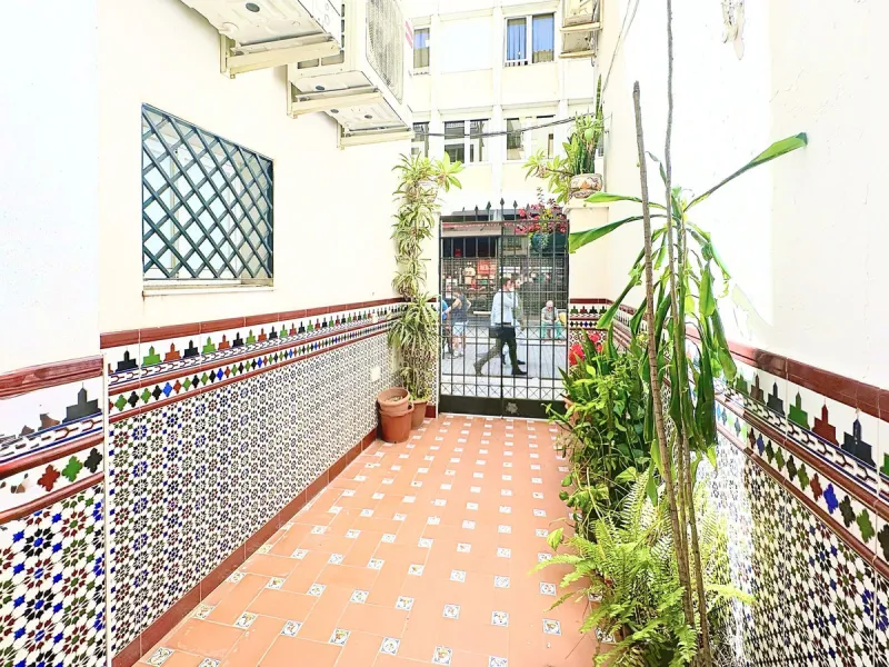 Unique Opportunity on a Main Street in the Center of Estepona – Just Steps from the Sea.