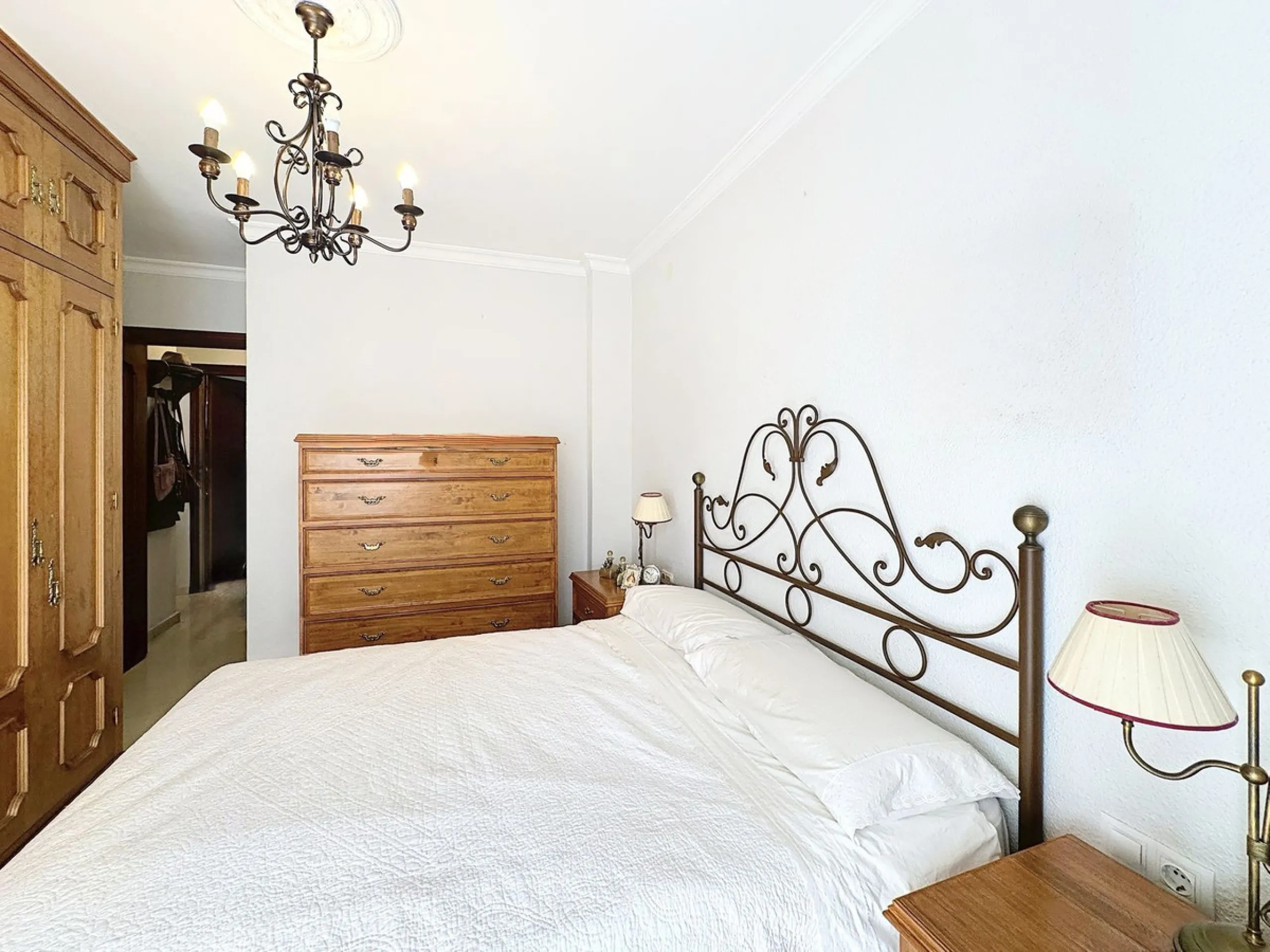Unique Opportunity on a Main Street in the Center of Estepona – Just Steps from the Sea.