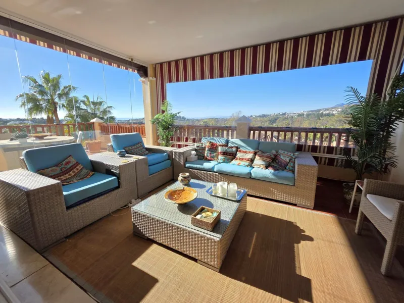 This beautiful apartment is the epitome of Marbella living: bright, spacious, plenty of outdoor space, 5 star resort amenities and stunning views. This corner apartment offers the most sensational views across the coastline and surrounding mountainside fr