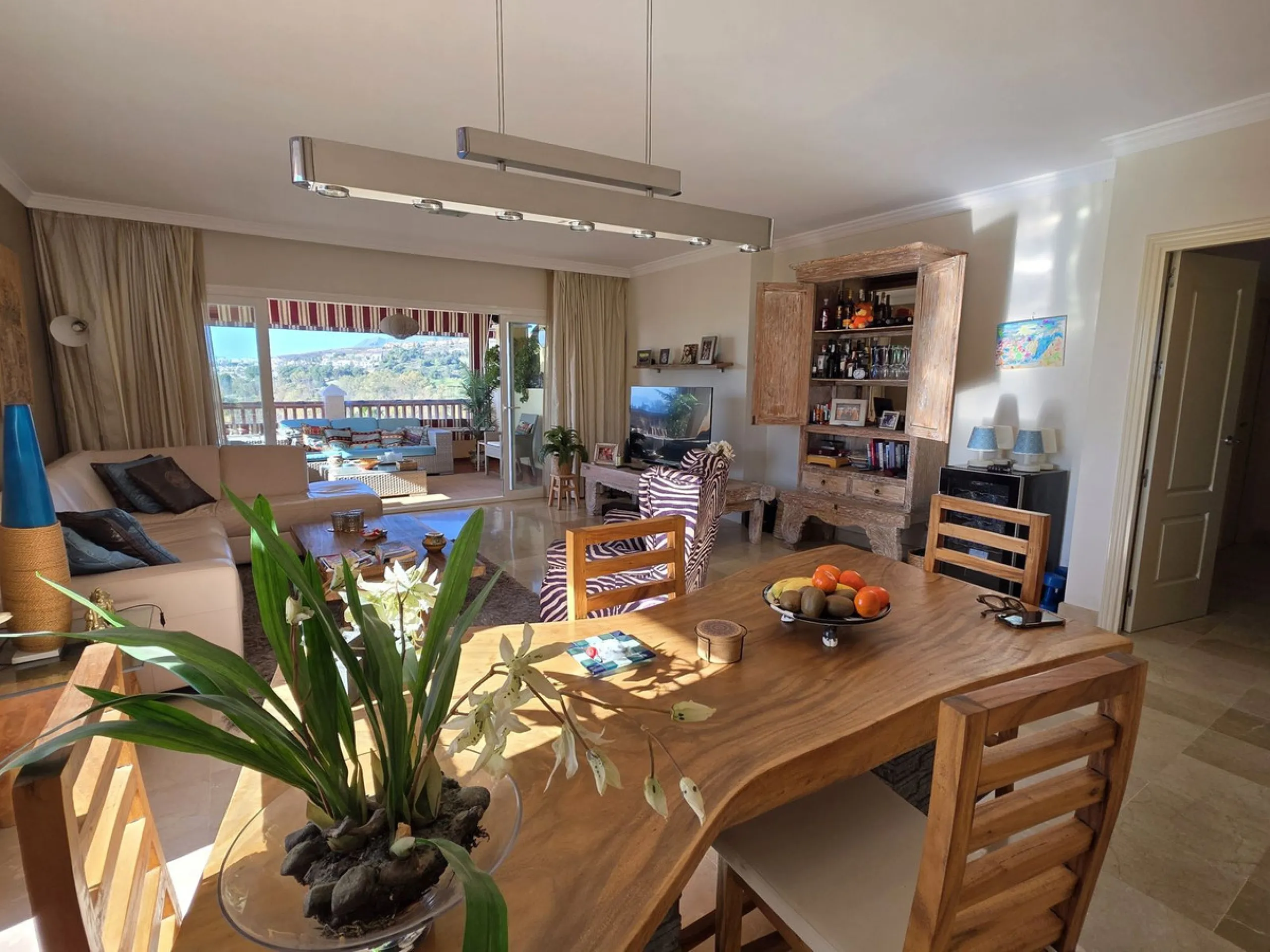 This beautiful apartment is the epitome of Marbella living: bright, spacious, plenty of outdoor space, 5 star resort amenities and stunning views. This corner apartment offers the most sensational views across the coastline and surrounding mountainside fr