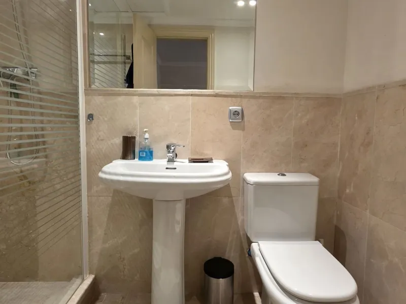This beautiful apartment is the epitome of Marbella living: bright, spacious, plenty of outdoor space, 5 star resort amenities and stunning views. This corner apartment offers the most sensational views across the coastline and surrounding mountainside fr