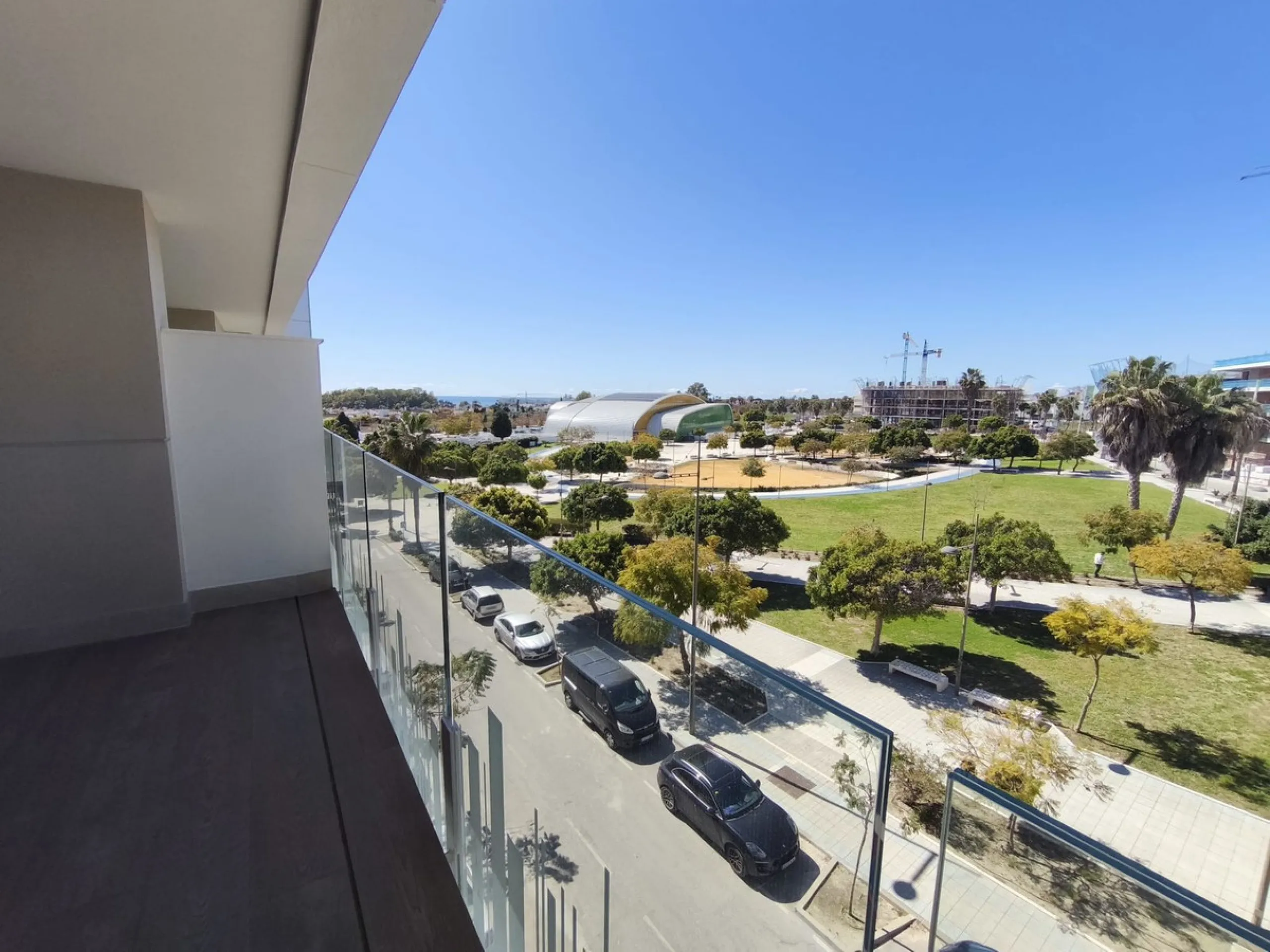 Apartment - Middle Floor Apartment в продаже в Marbella, Málaga. В доме 2 спален и 2 ванных комнат. Площадь дома 103 м²