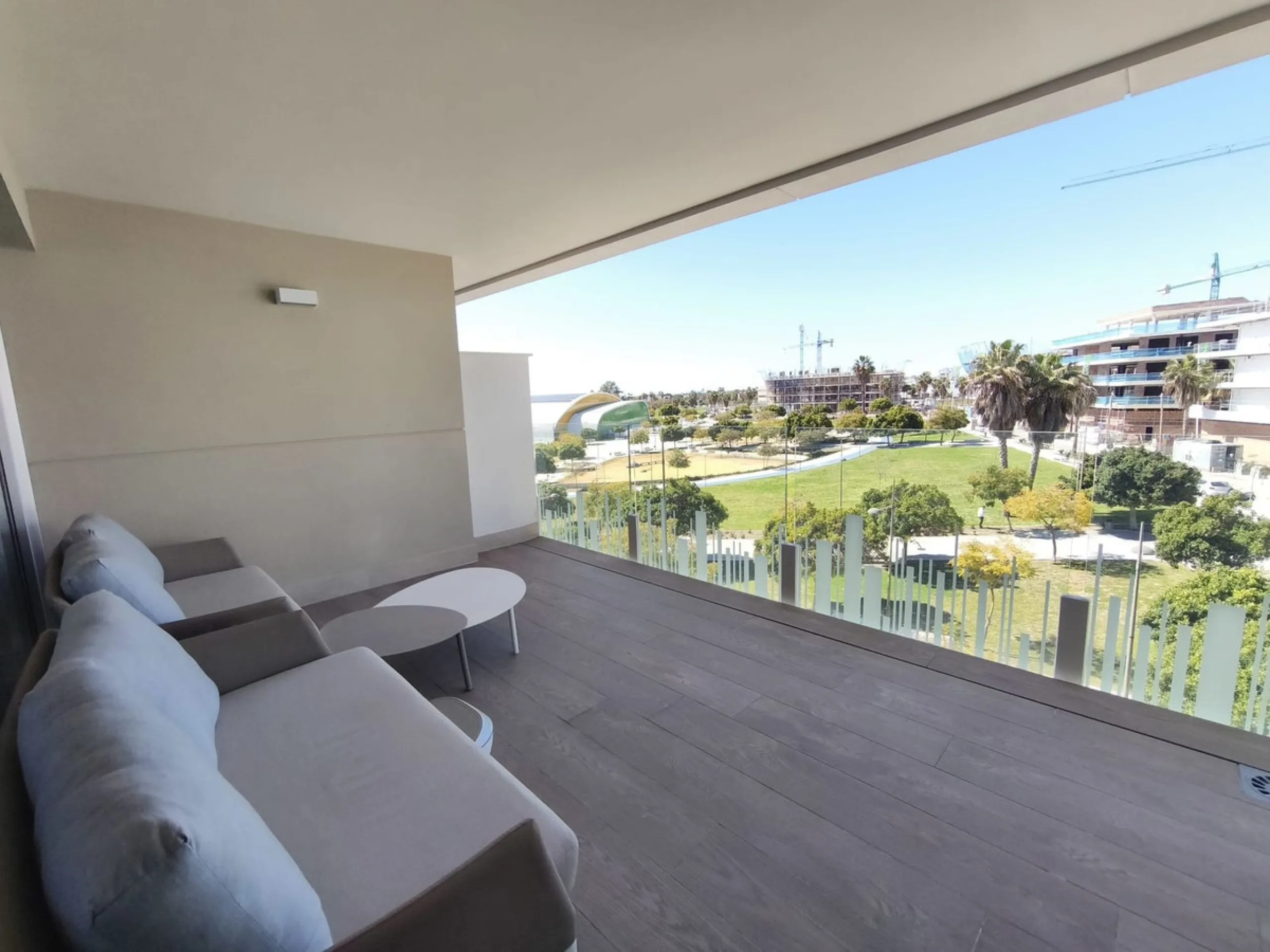 Apartment - Middle Floor Apartment в продаже в Marbella, Málaga. В доме 2 спален и 2 ванных комнат. Площадь дома 103 м²