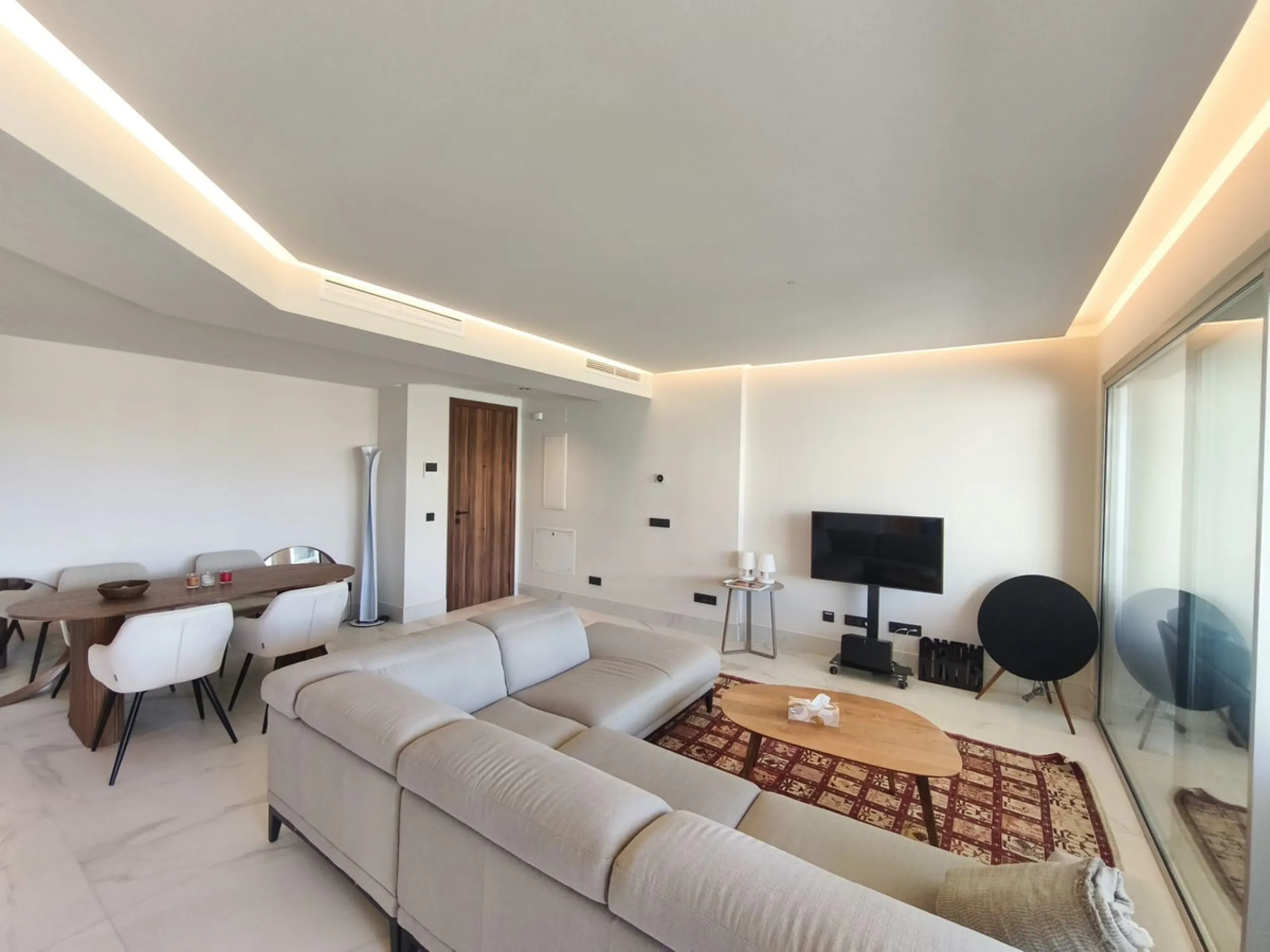 Apartment - Middle Floor Apartment в продаже в Marbella, Málaga. В доме 2 спален и 2 ванных комнат. Площадь дома 103 м²