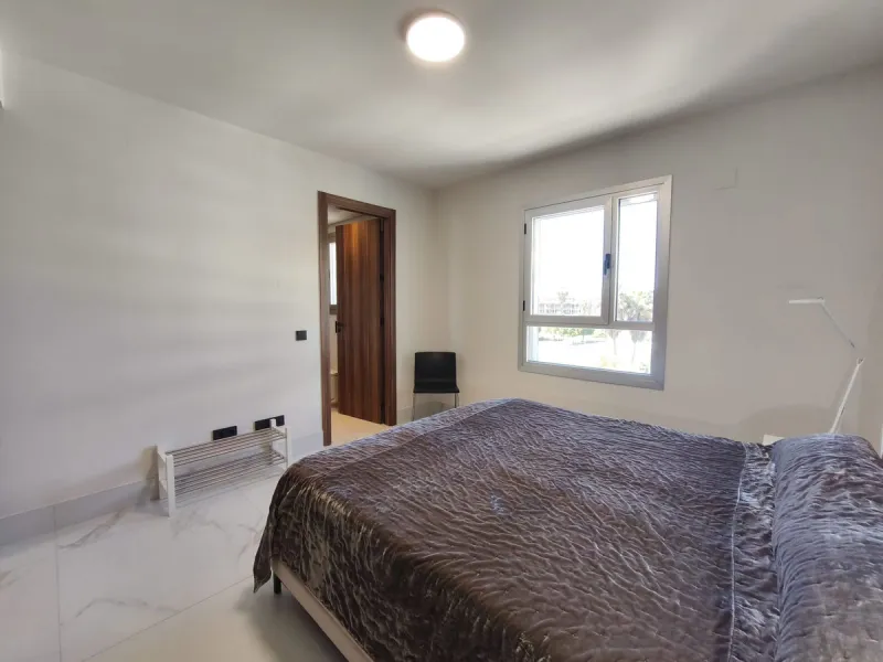 Apartment - Middle Floor Apartment в продаже в Marbella, Málaga. В доме 2 спален и 2 ванных комнат. Площадь дома 103 м²